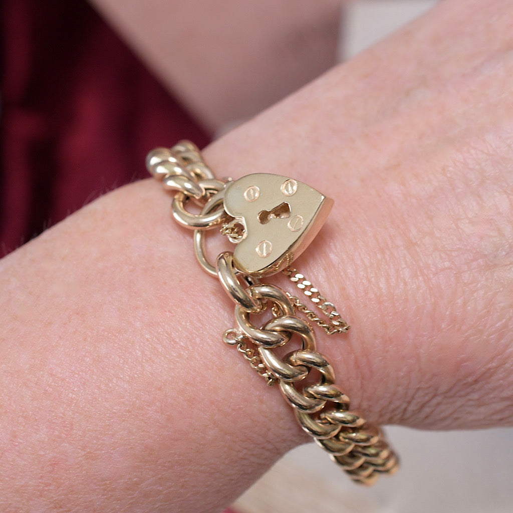 Vintage 9ct Yellow Gold Curb-link Padlock Bracelet - 28.9 Grams