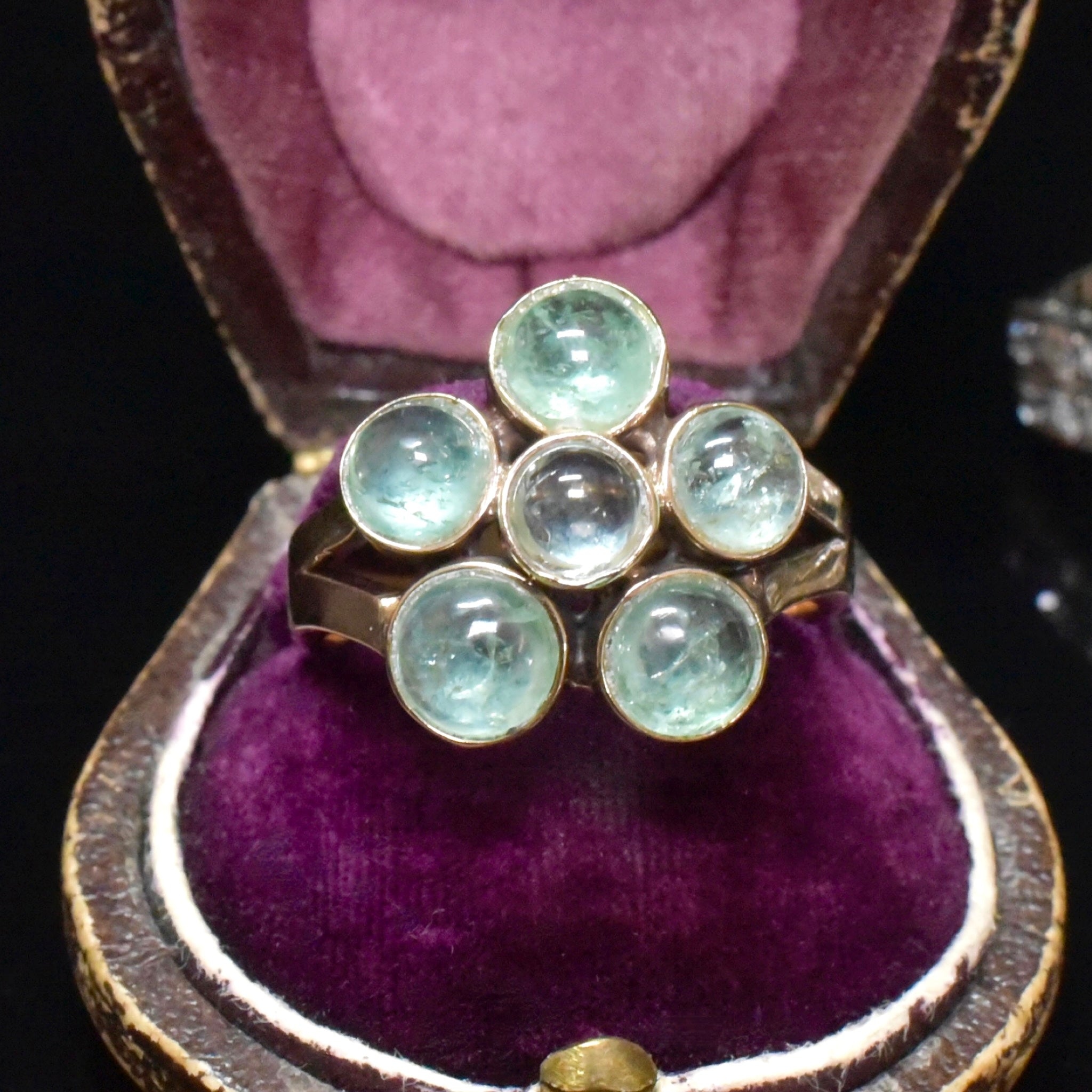 Vintage 10ct Yellow Gold And Emerald Daisy Halo Ring