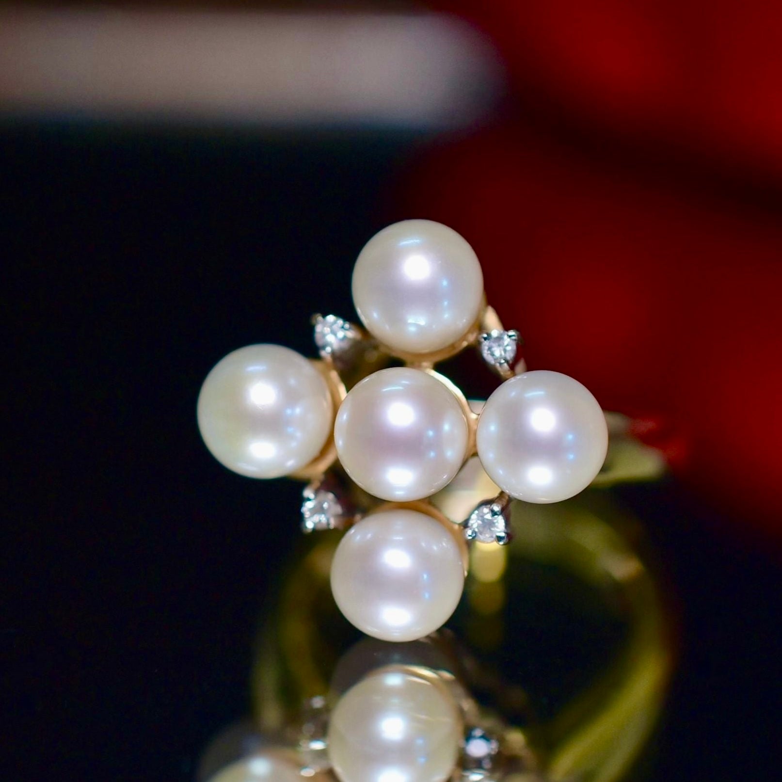 Stunning 9ct Yellow Gold Cultured Pearl And Diamond Ring - Birmingham 2006
