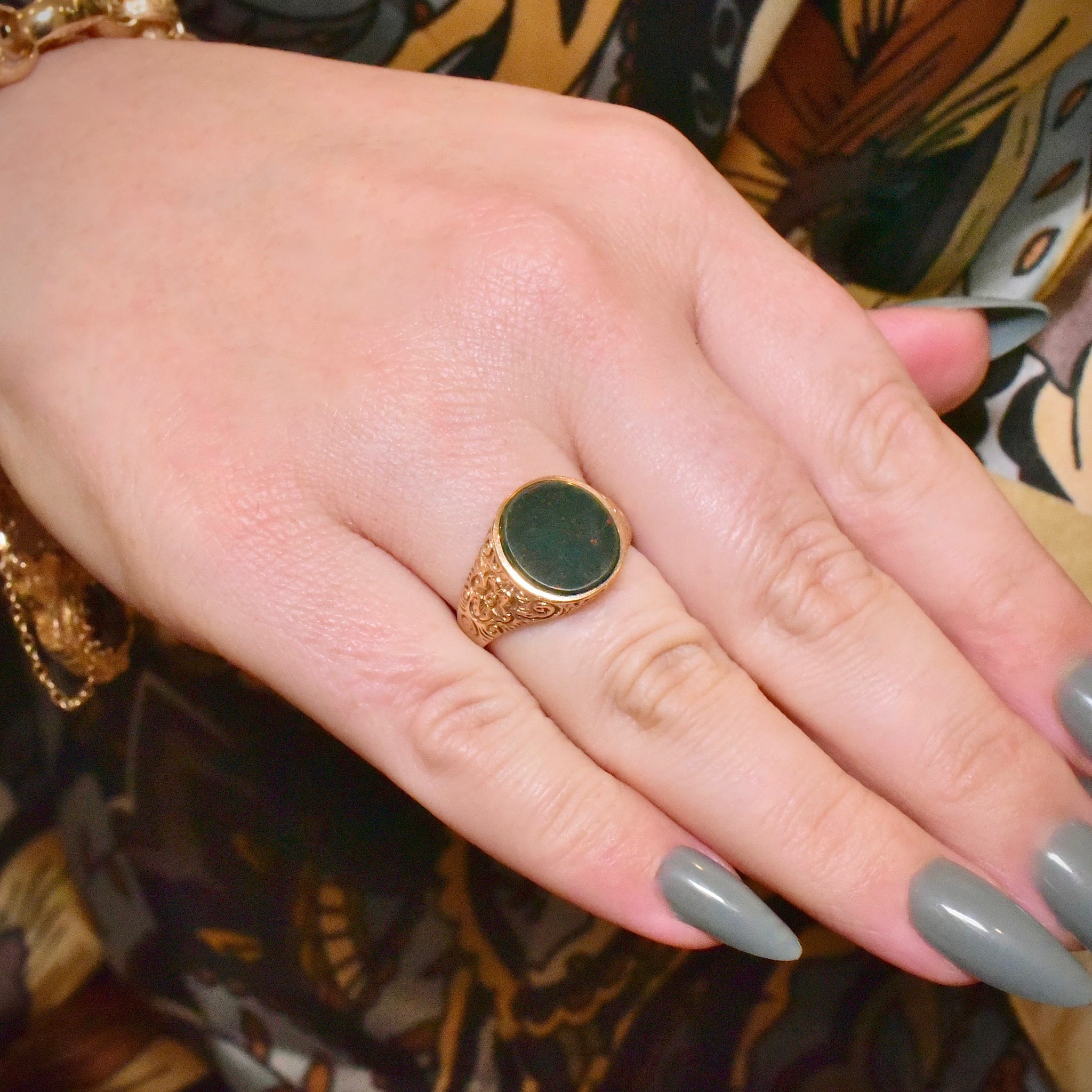 Vintage 9ct Yellow Gold And Bloodstone Floral Ring - Birmingham 1973