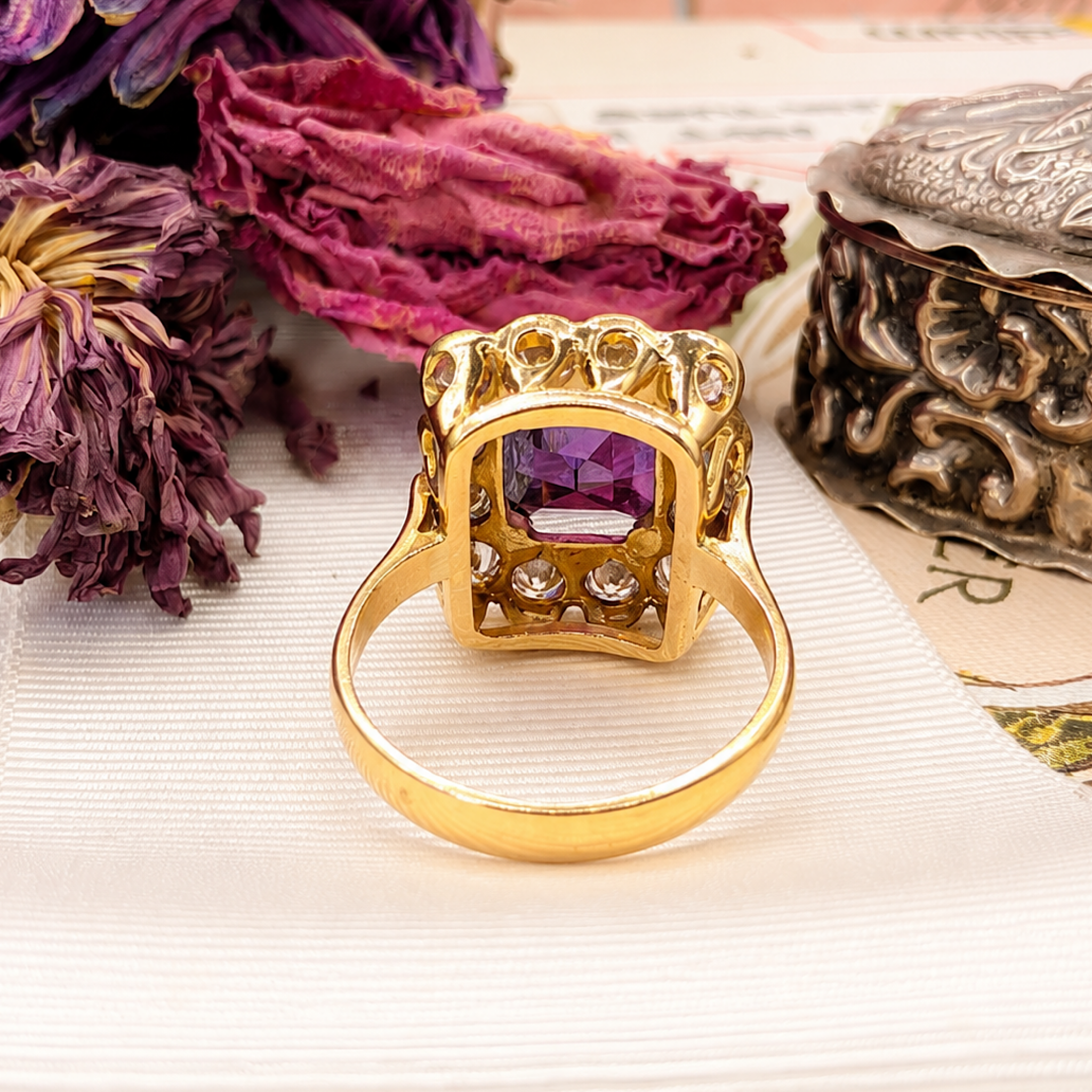 Superb Contemporary 18ct Yellow Gold Emerald-Cut Amethyst & Diamond Cluster Ring Complete with an Independent Valuation for $11,000 AUD