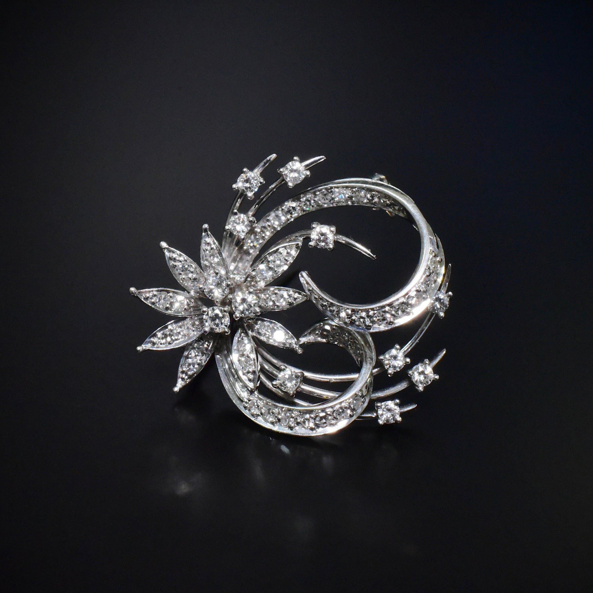 Estate Vintage 18ct Gold And Diamond Daisy Floral Spray Brooch Circa 1950-60’s