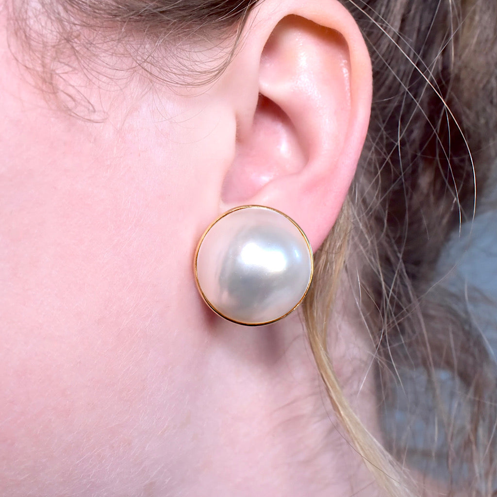 Modern 14ct Yellow Gold South Sea Mabe Pearl Earrings - 16 Grams