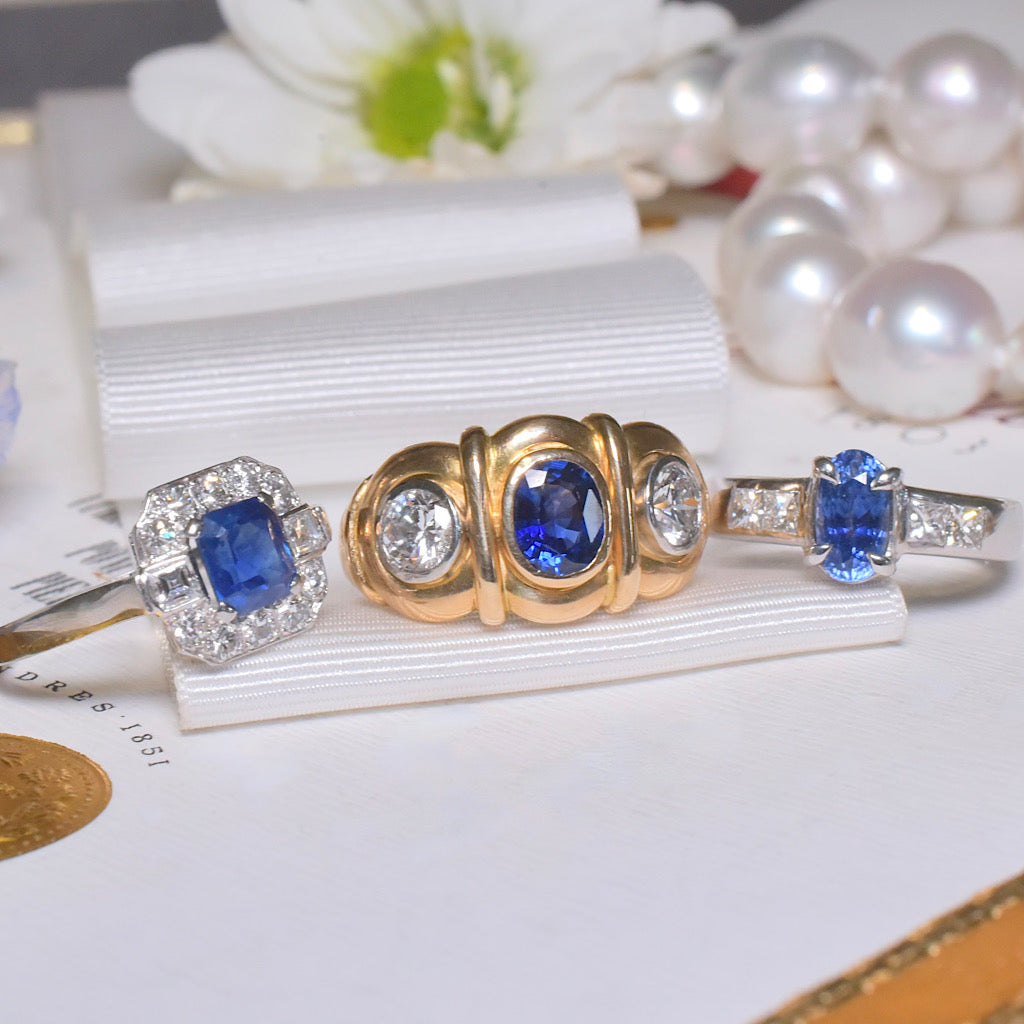 Contemporary 18ct White Gold Sapphire And Diamond Ring Retail Replacement Valuation Included In Purchase For $5,750 AUD Dec 2023