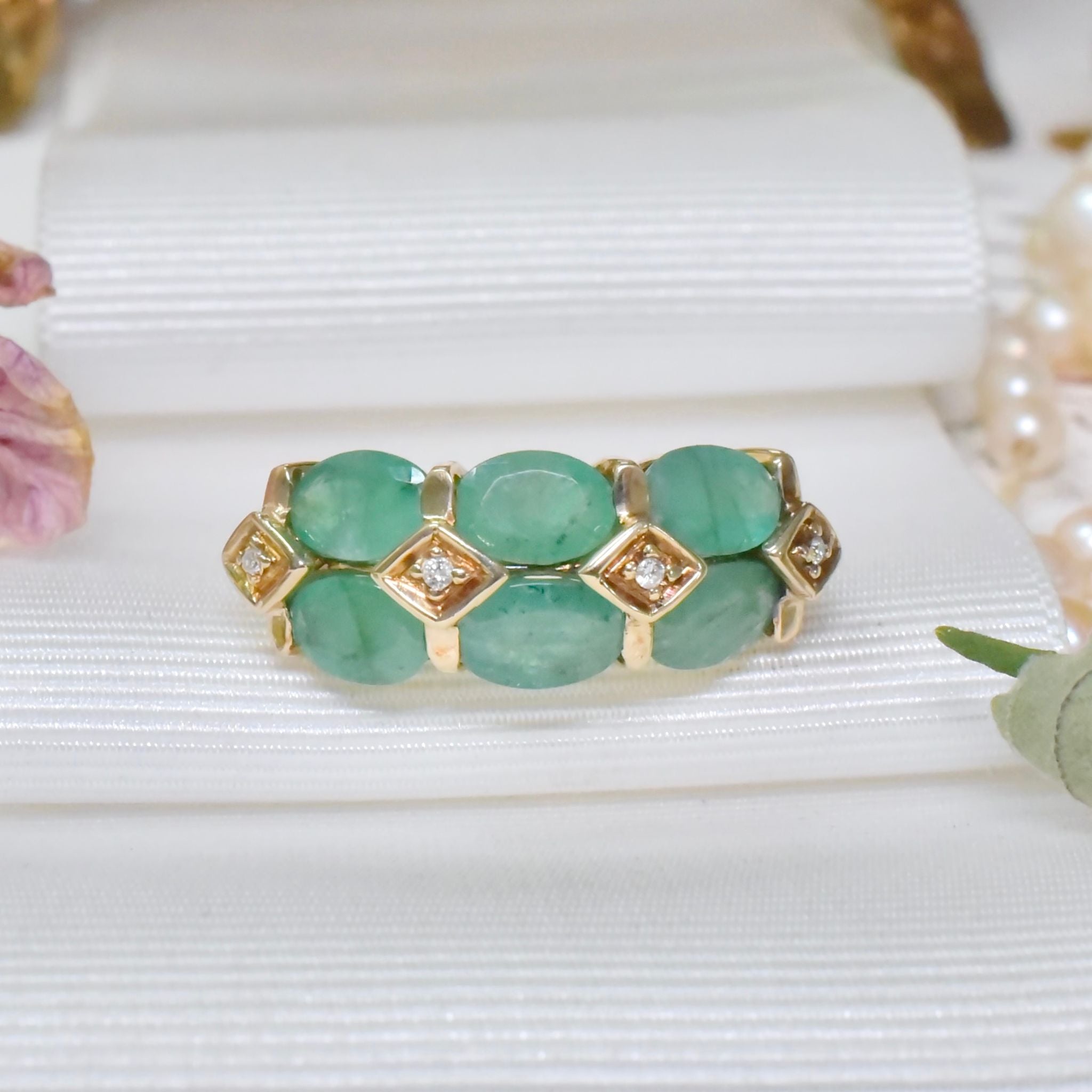 Stunning 9ct Yellow Gold Emerald And Diamond Ring - Birmingham 2005