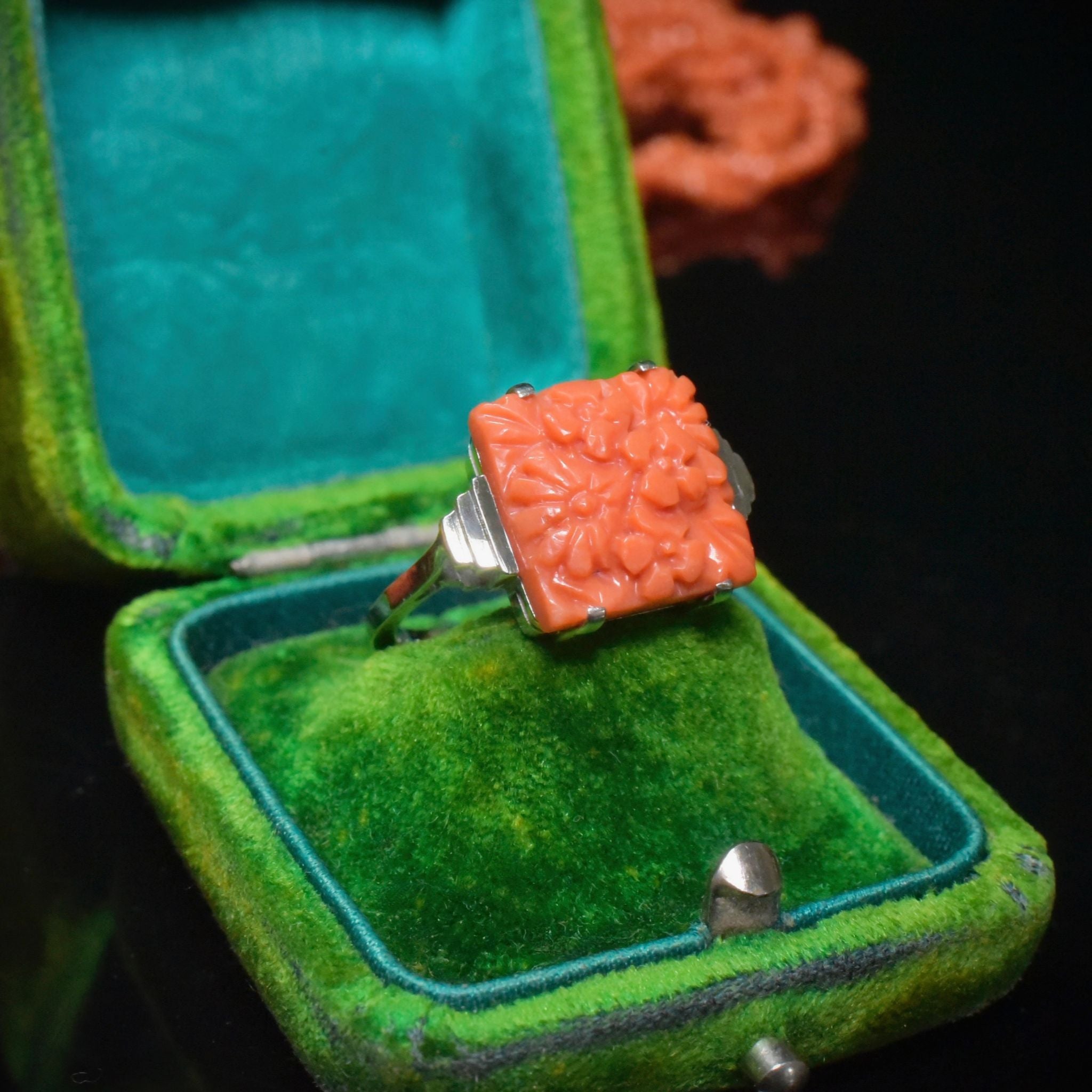 Antique Art Deco/Retro Era 9ct White Gold Carved Coral Ring Circa 1930s-40s