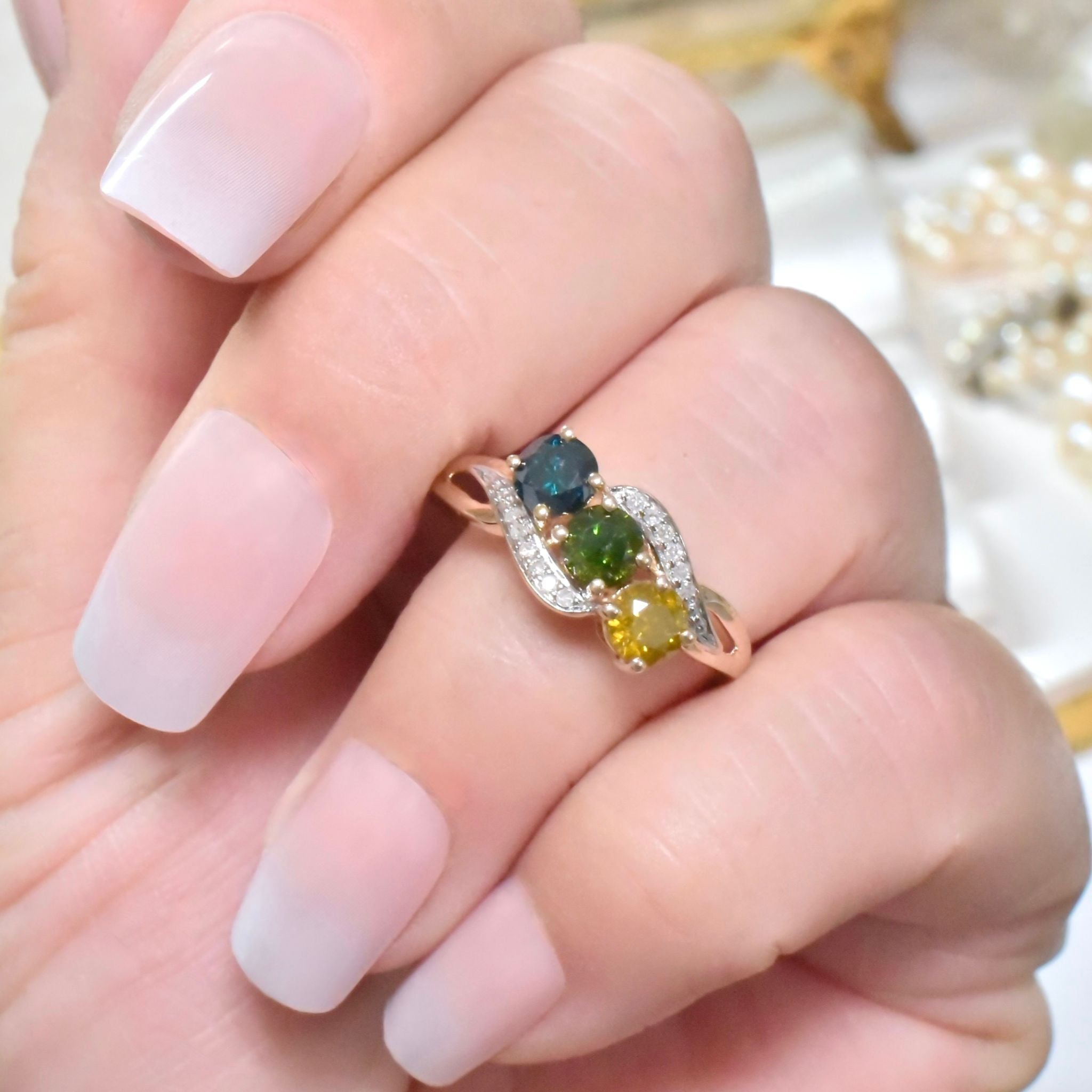 Stunning 10ct Yellow Gold Coloured (Enhanced) Diamond Ring