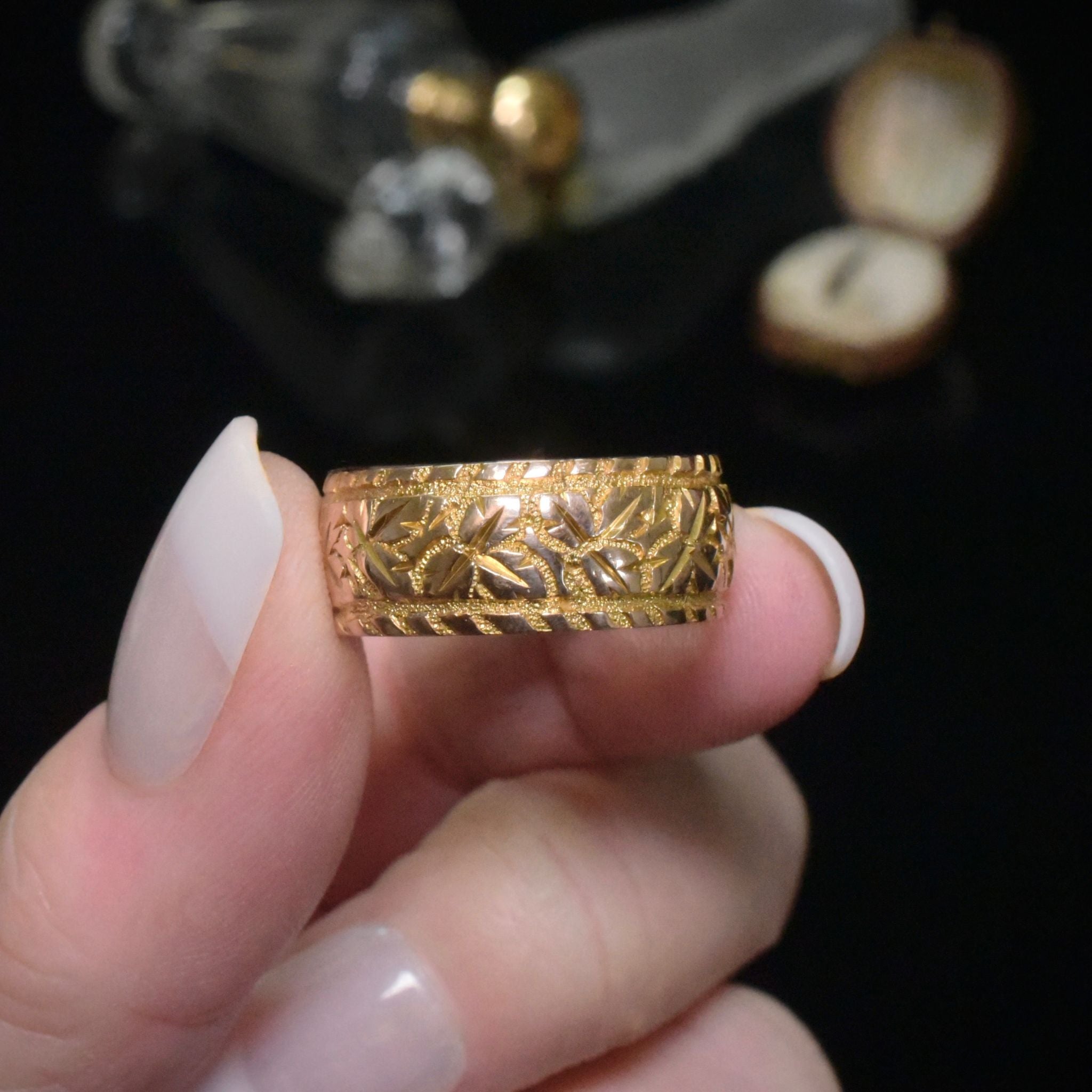Antique Victorian 9ct Rose Gold Wide Ivy Pattern Ring - By Edward Vaughton - Birmingham 1900