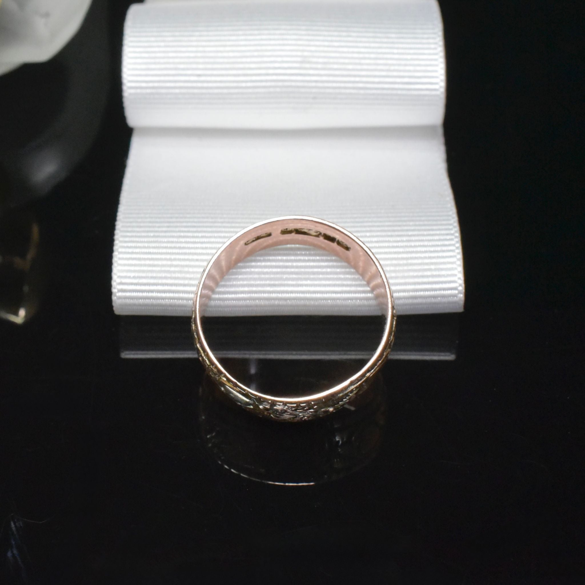 Antique 9ct Rose Gold ‘Heart & Ivy’ Wide Pattern Ring - Kinsey Brothers & Patrick, Birmingham 1917