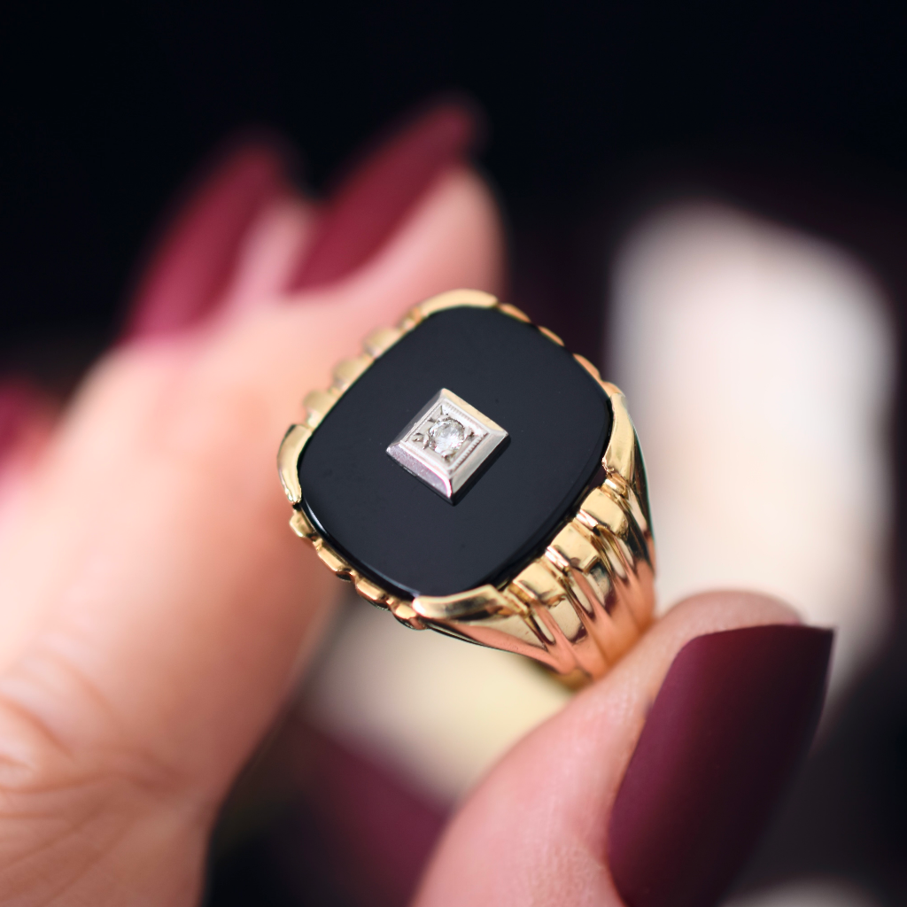 Vintage 14ct Yellow Gold Onyx And Diamond Signet Ring Circa 1940-50’s