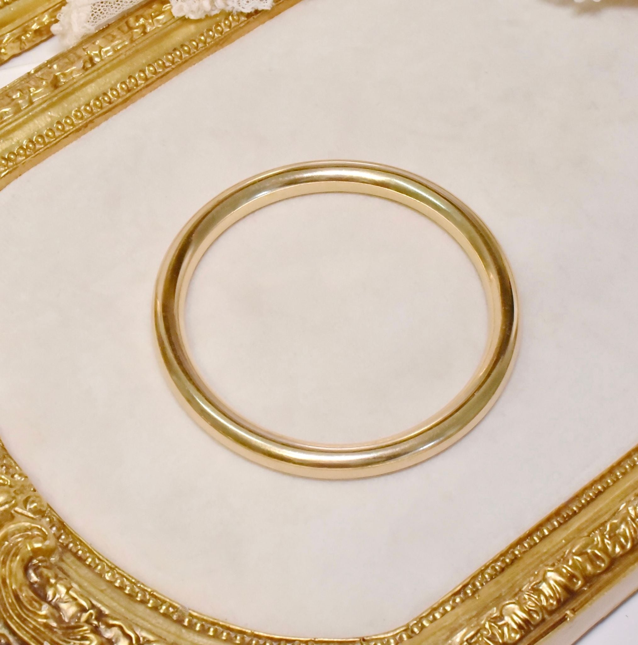 Modern 9ct Yellow Gold ‘Golf’ Bangle 17.92 grams