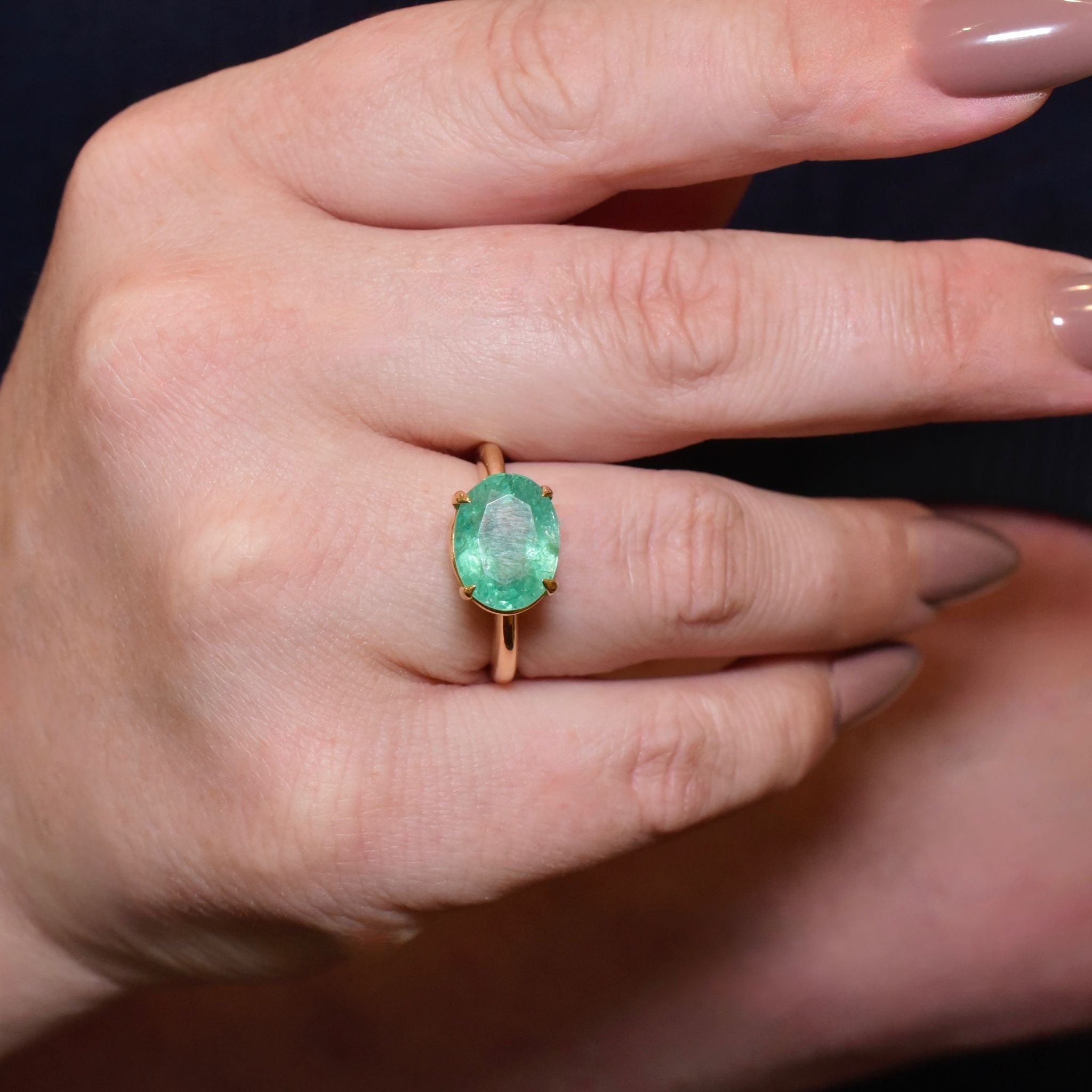 Superb Contemporary 18ct Yellow Gold Columbian Emerald Ring - 4.10ct Included In Purchase NCJV Valuation For $14,640 AUD