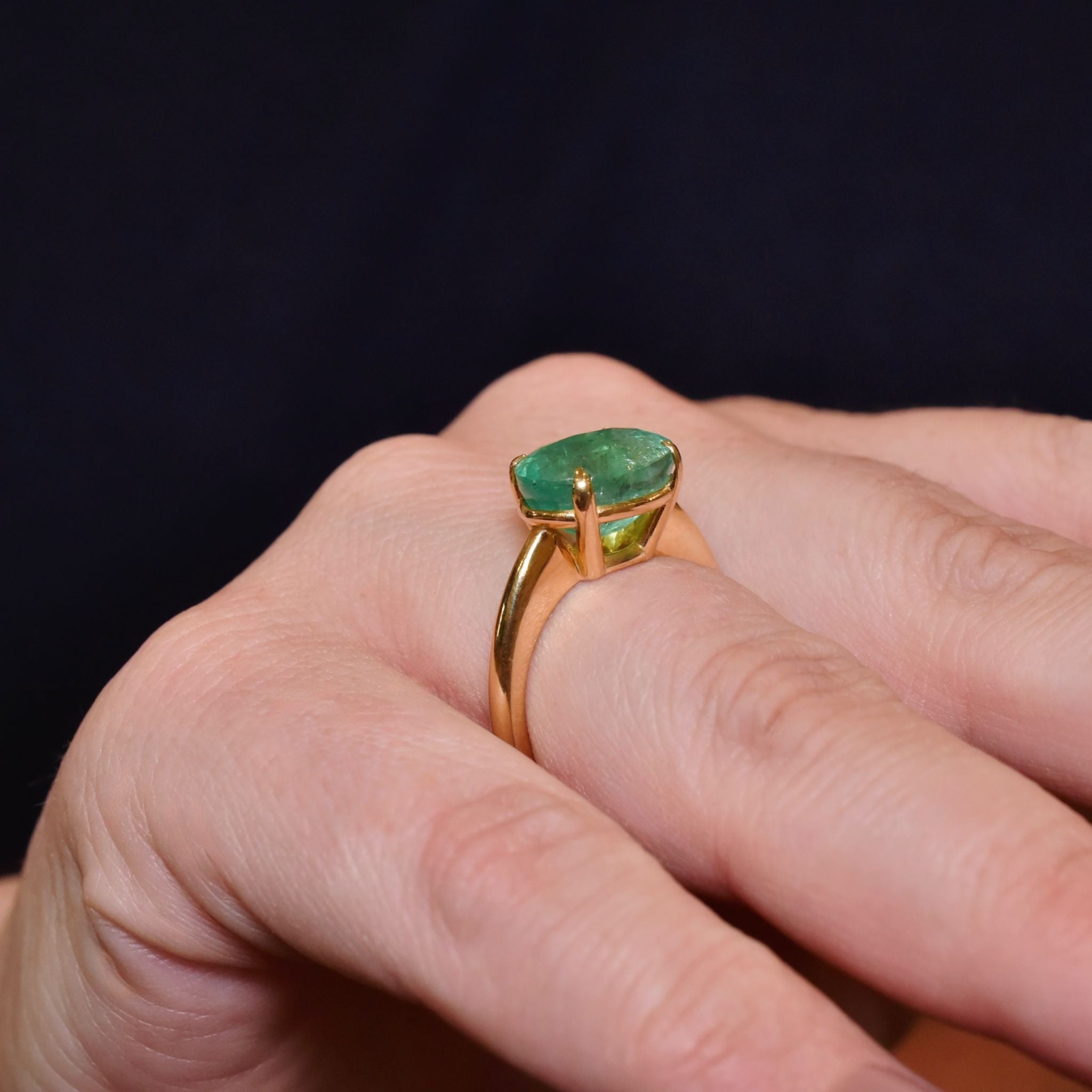 Superb Contemporary 18ct Yellow Gold Columbian Emerald Ring - 4.10ct Included In Purchase NCJV Valuation For $14,640 AUD