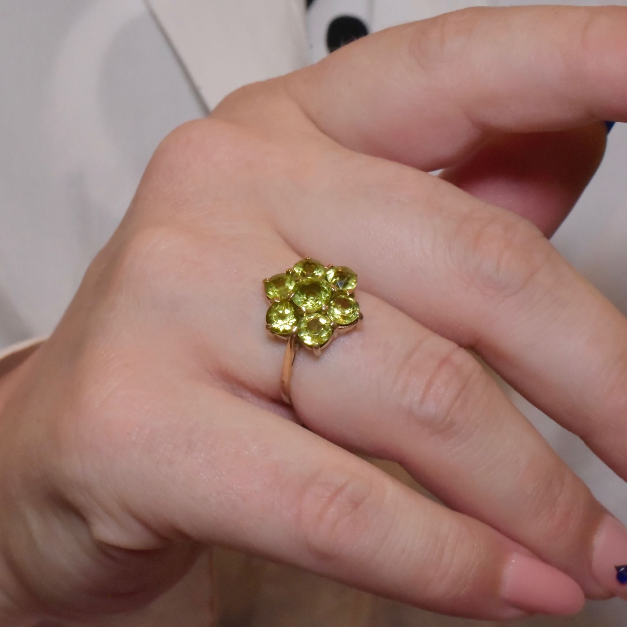 Stunning Vintage Antique Style Peridot ‘Daisy Cluster’ Ring