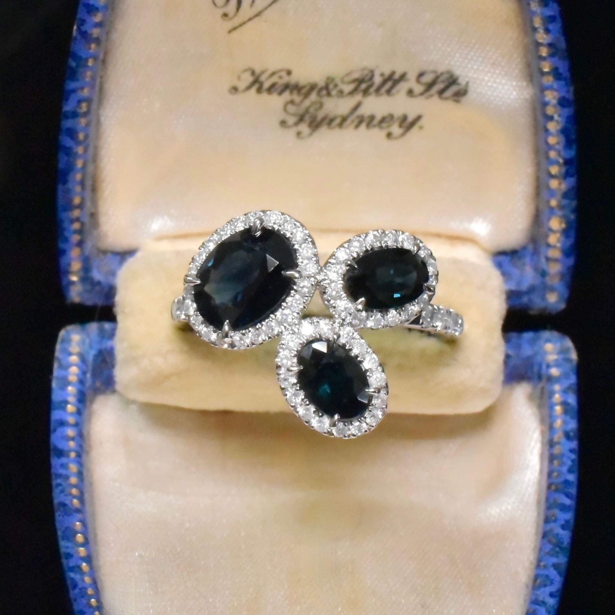 Contemporary 14ct White Gold Teal Blue/Green Sapphire (2.64ct) And Diamond (0.40ct) Ring