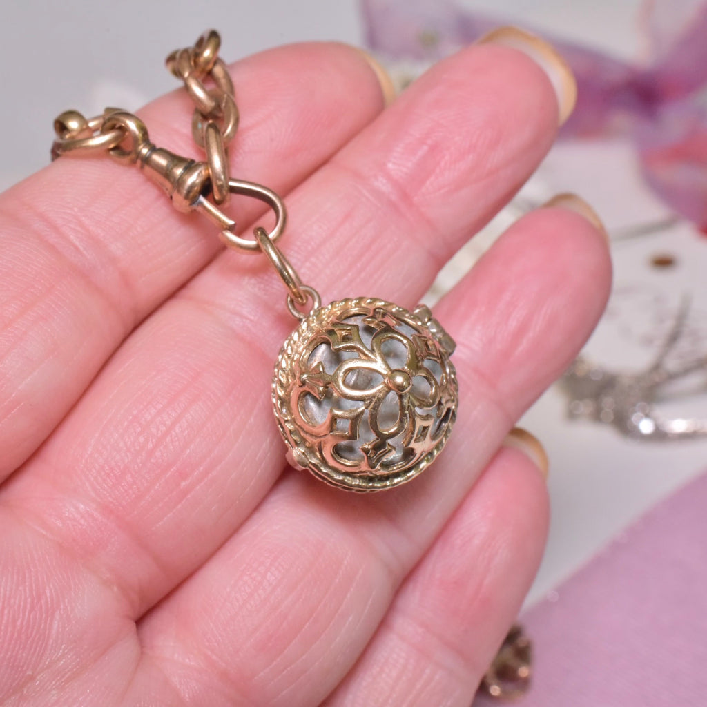 Vintage 9ct Yellow Gold ‘Opening’ Compass Pendant - Birmingham 1964