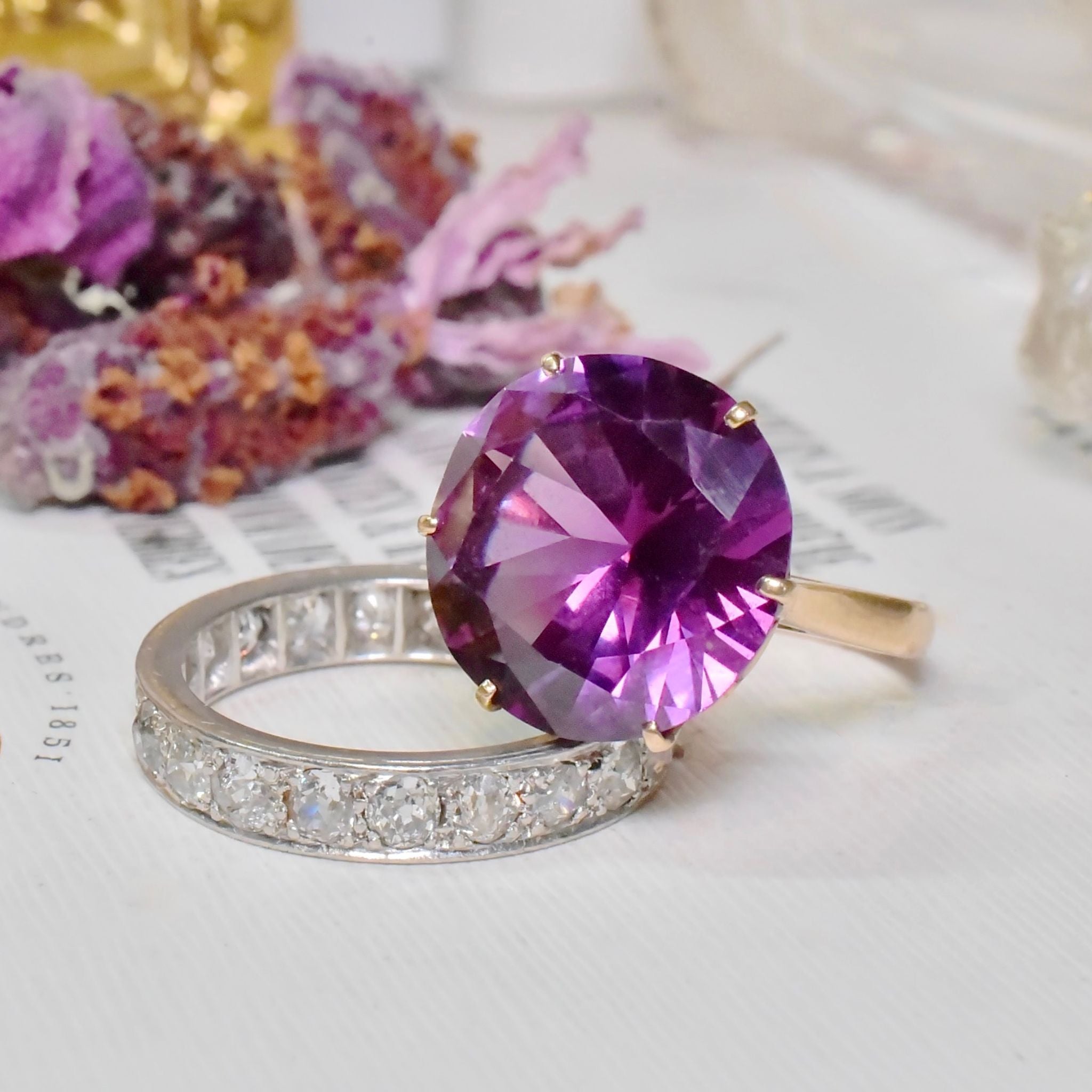 Vintage 9ct Yellow Gold Synthetic ‘Colour Change’ Sapphire Ring- Circa 1940-50’s