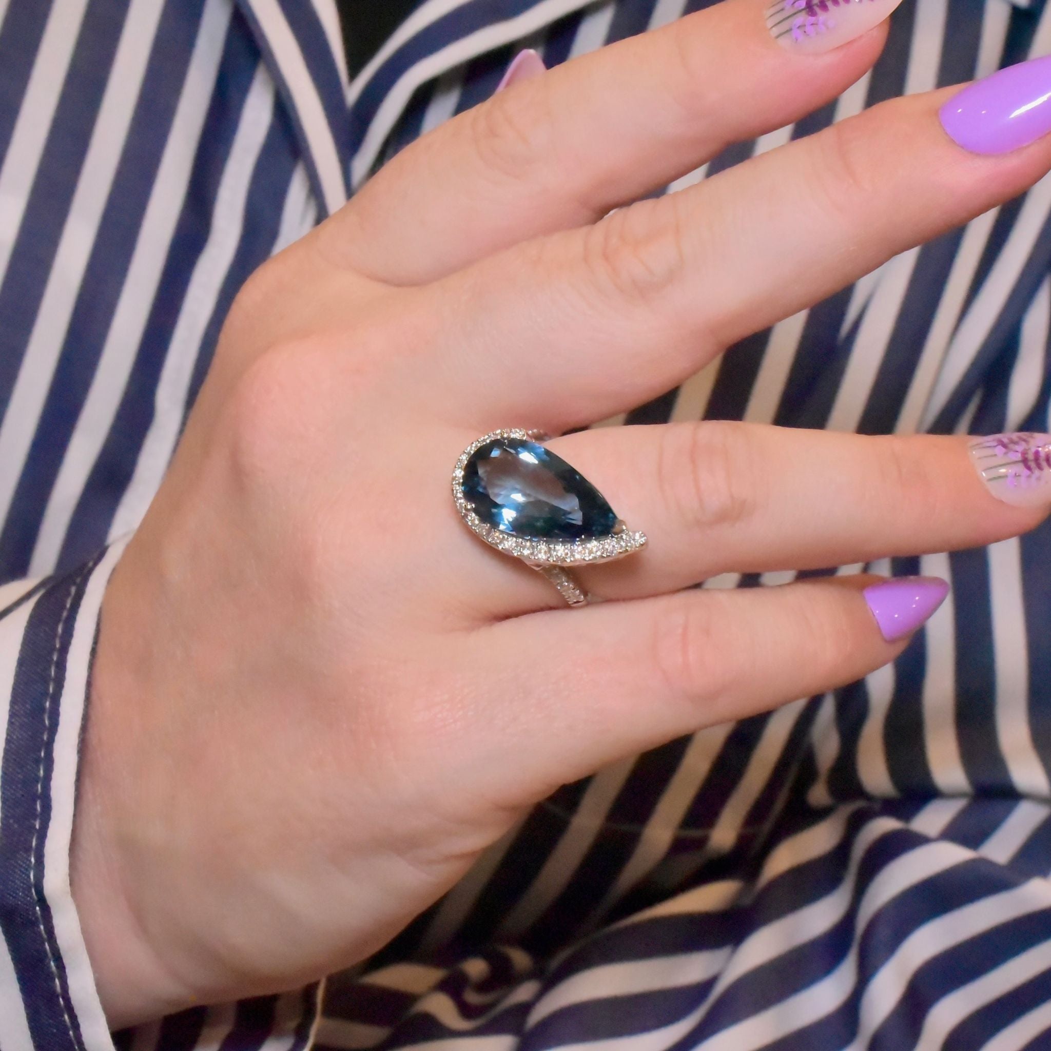 Superb 14ct White Gold Natural Blue Topaz (8.85ct) And Diamond (0.57ct) Ring