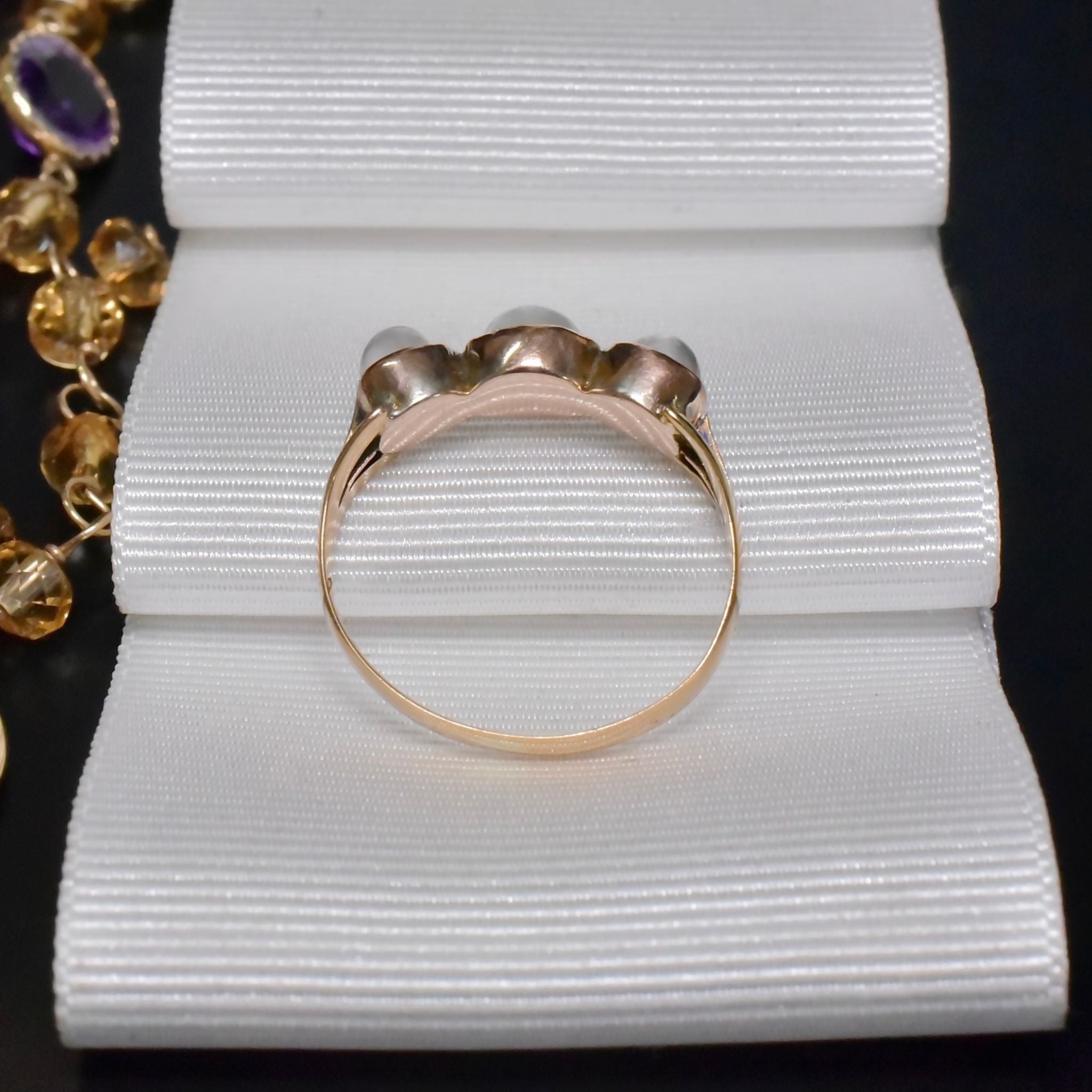 Antique Edwardian 15ct Yellow Gold Moonstone Ring Circa 1905