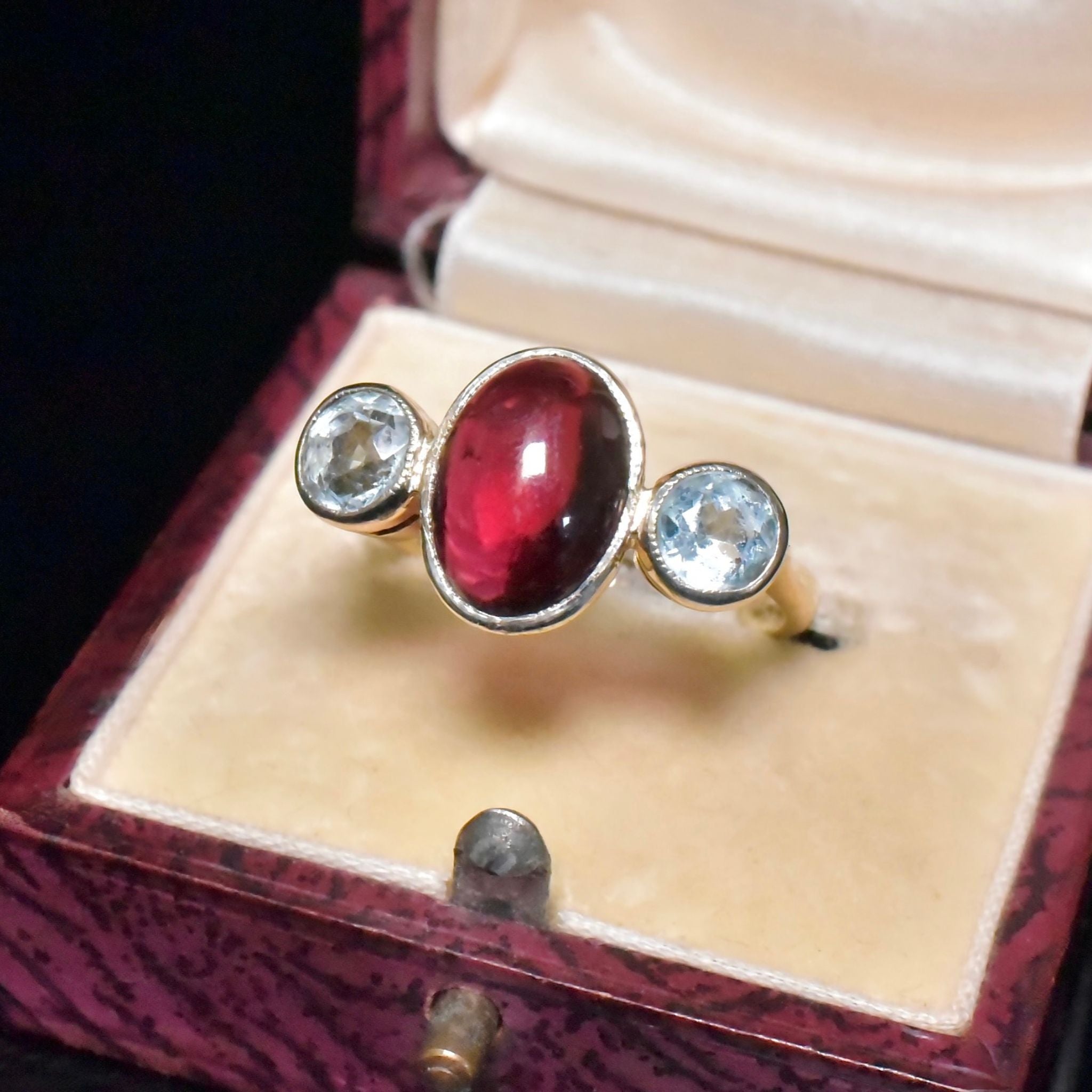 Vintage 9ct Yellow Gold Cabochon Garnet And Aquamarine Ring