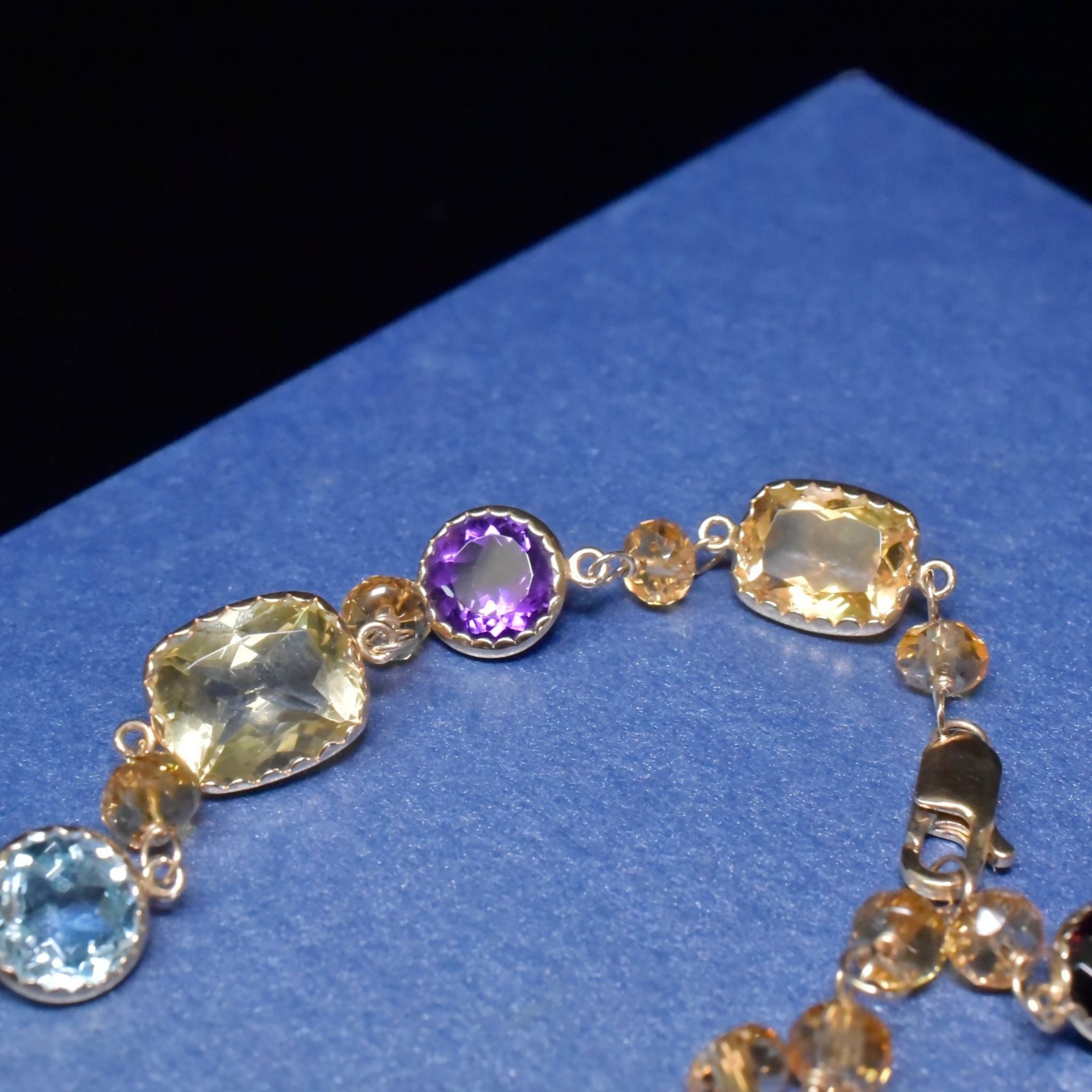 Impressive 14ct Yellow Gold Multi-Gem Necklace (Amethyst, Garnet, Citrine, Topaz, Lemon Quartz)