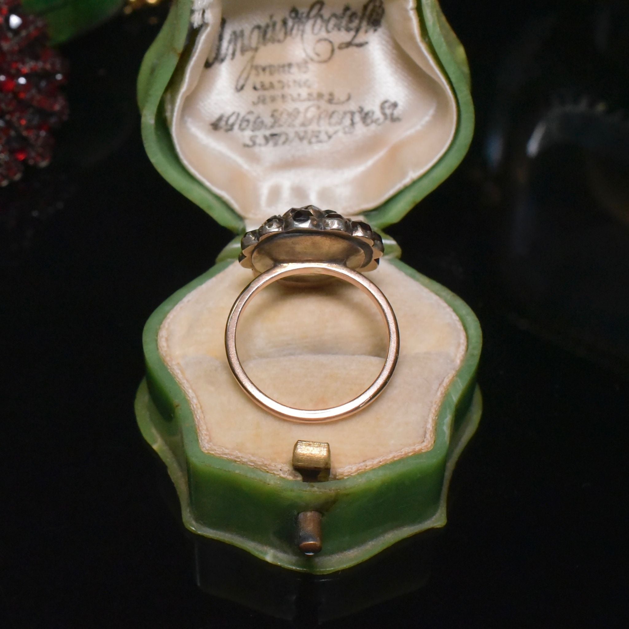 Antique Victorian-Edwardian 9ct Yellow Gold Bohemian Garnet ‘Rosette’ Ring Circa 1890-1910