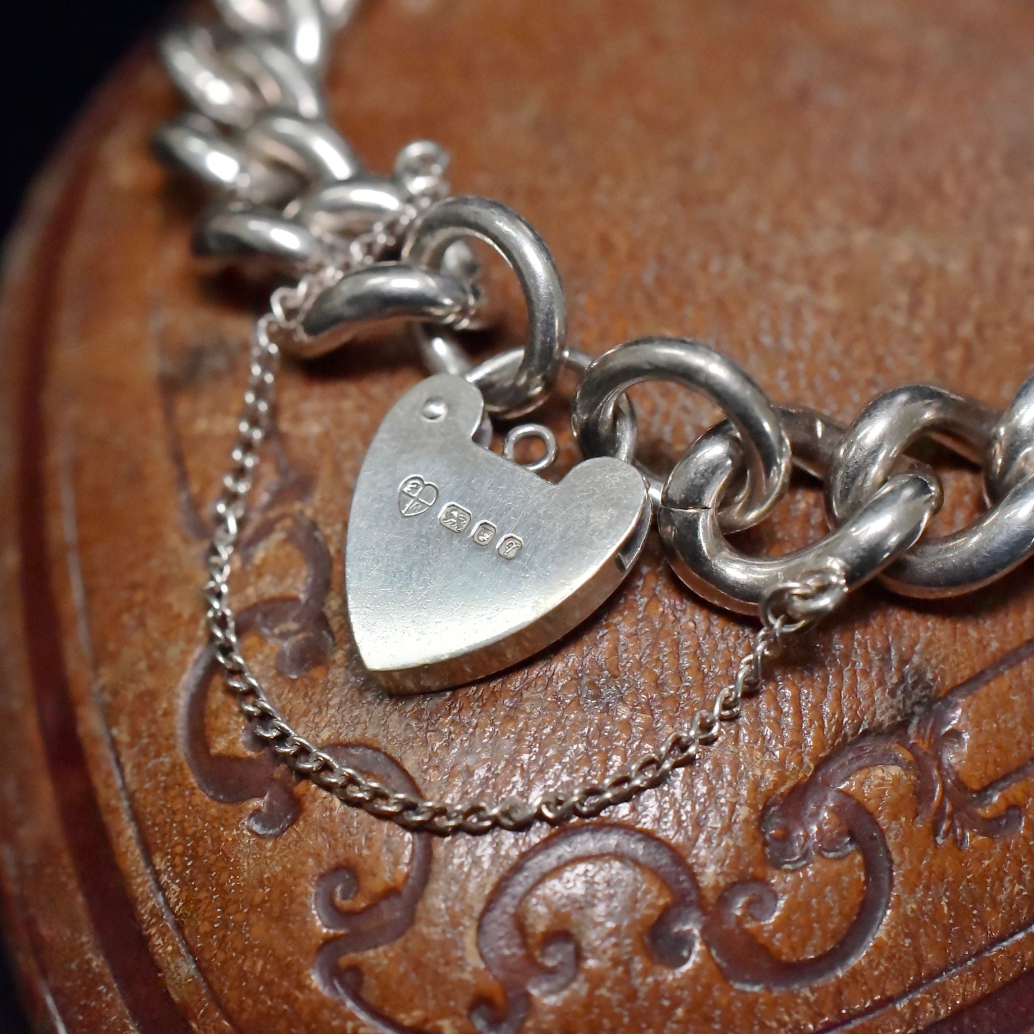 Vintage Sterling Silver Solid Curb-Link Padlock Bracelet - London 1971