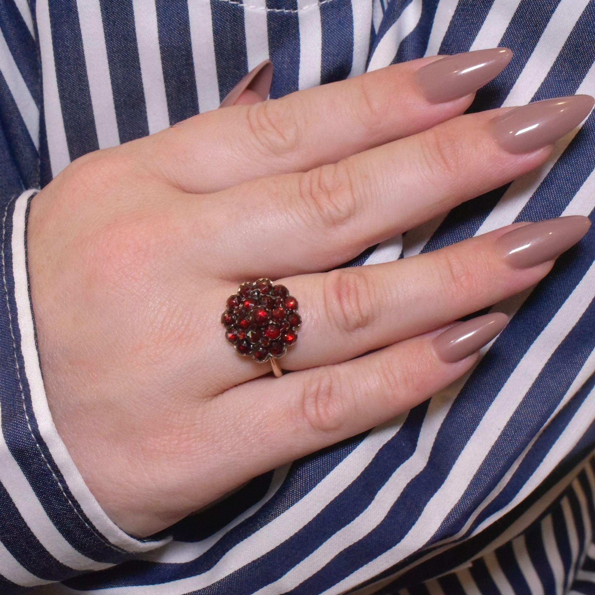 Antique Late Victorian/Early Edwardian 15ct Rose Gold Bohemian Garnet Ring Circa 1900