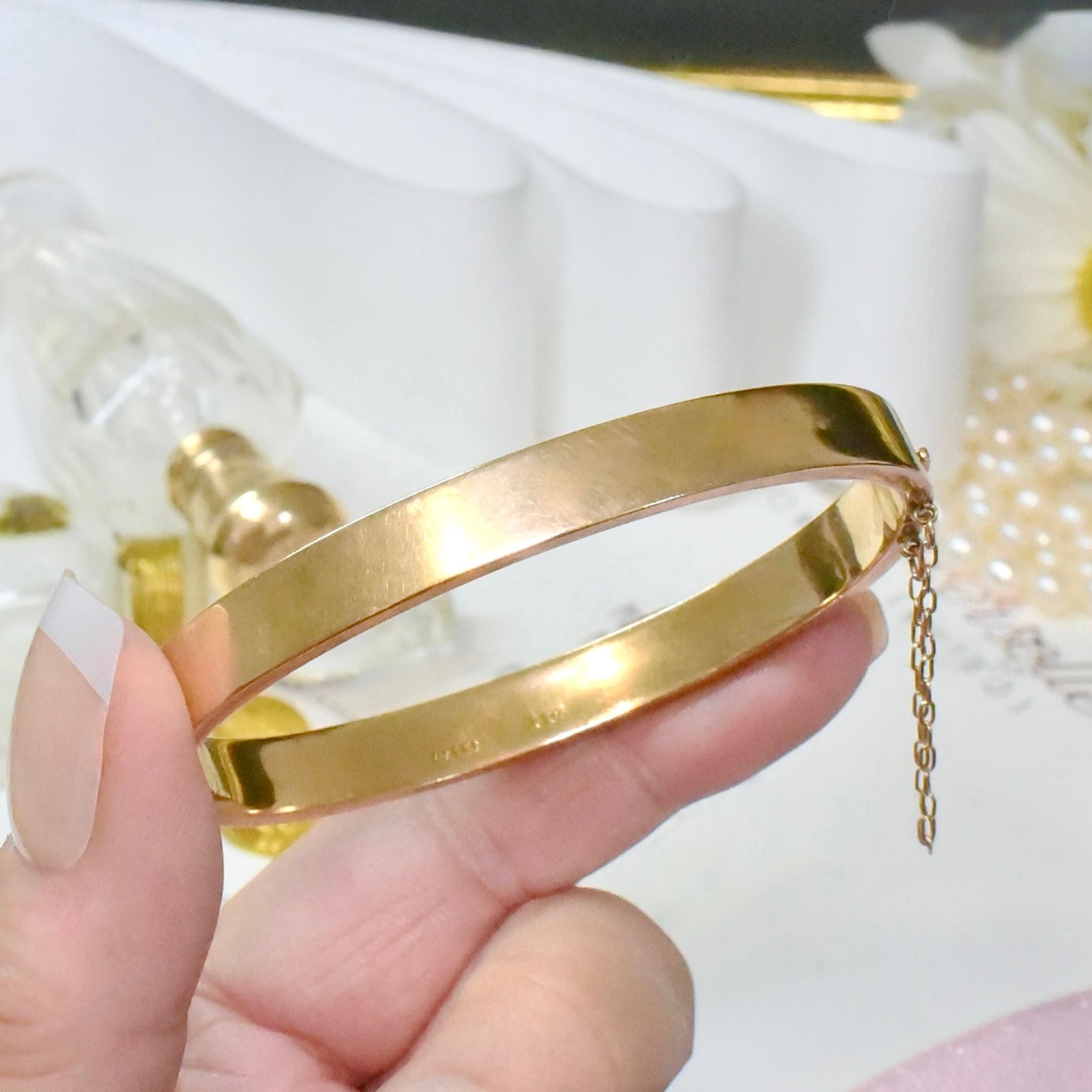 Antique Australian Edwardian 15ct Rose Gold Oval Hinged Bangle - Circa 1910-15