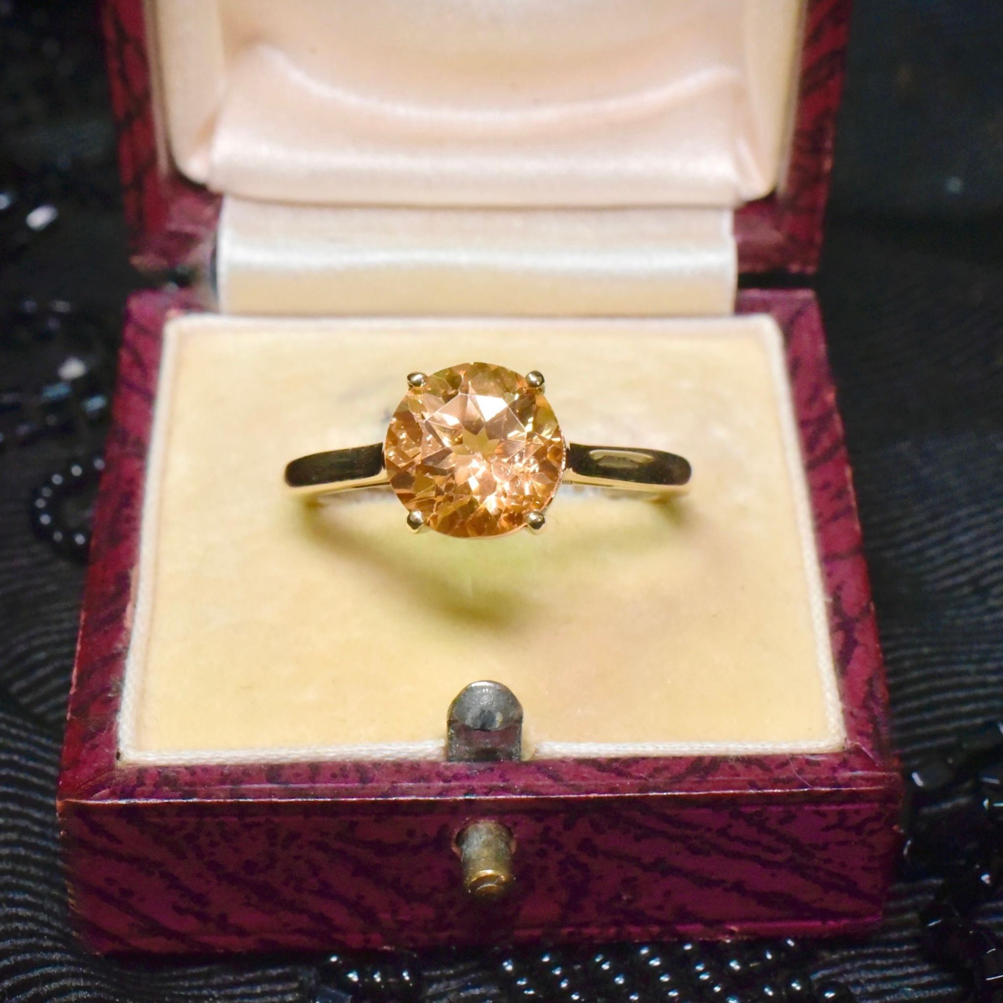 Glorious 9ct Yellow Gold ‘Imperial Topaz (Ouro Preto, Brazil) Ring
