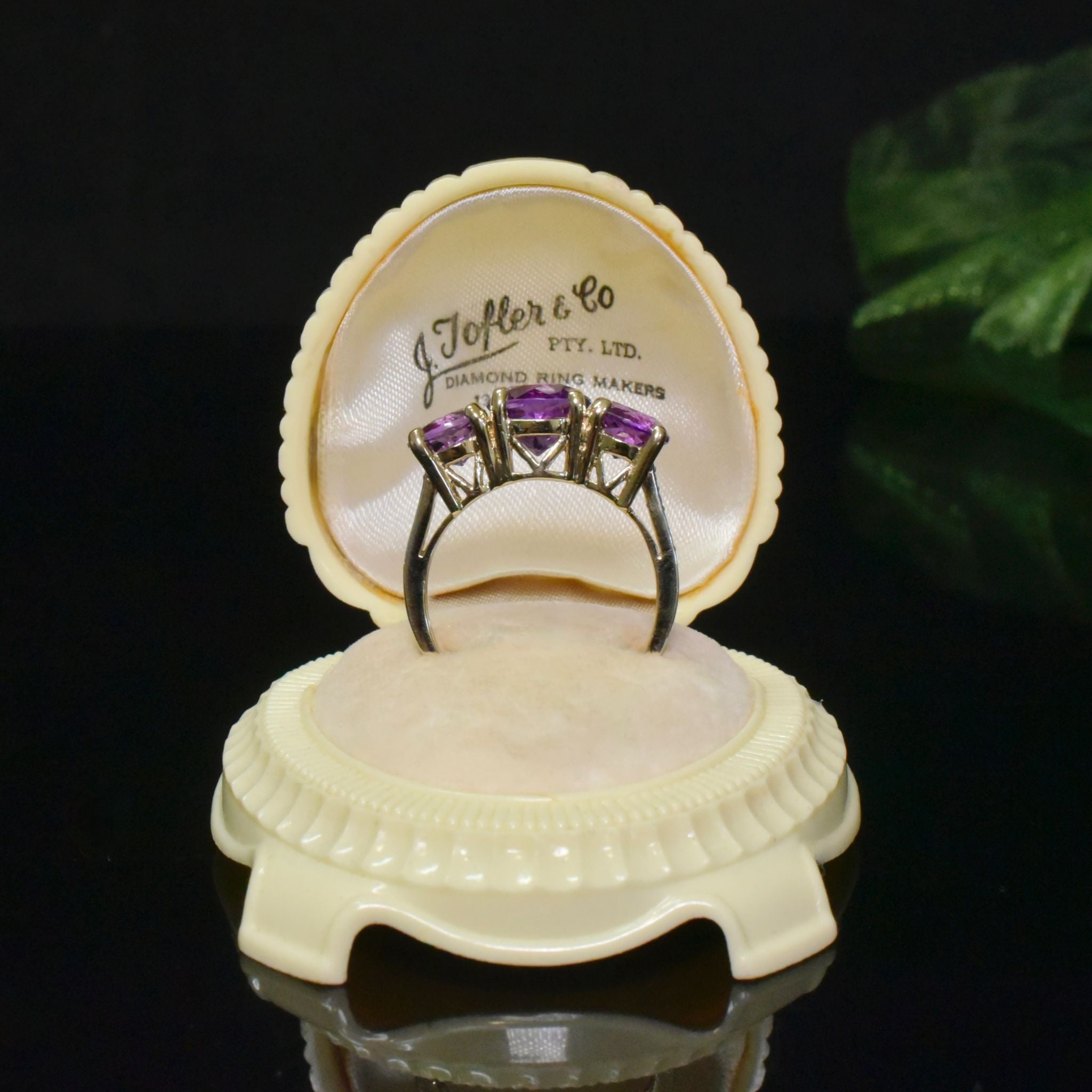 Outstanding Modern 9ct Yellow Gold Amethyst And Diamond Ring