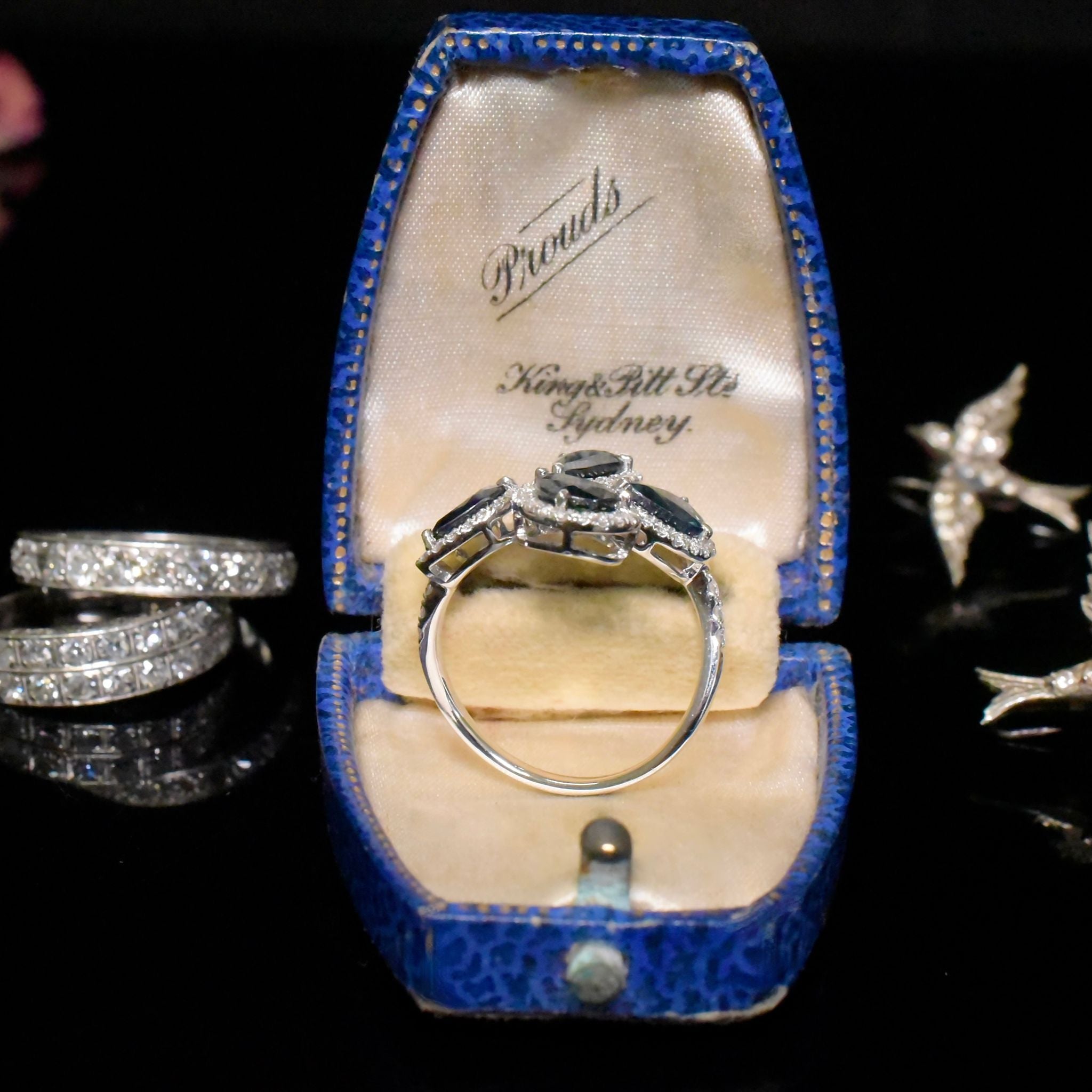 Stunning 14ct White Gold Sapphire (3.35ct) And Diamond (0.34ct) Ring