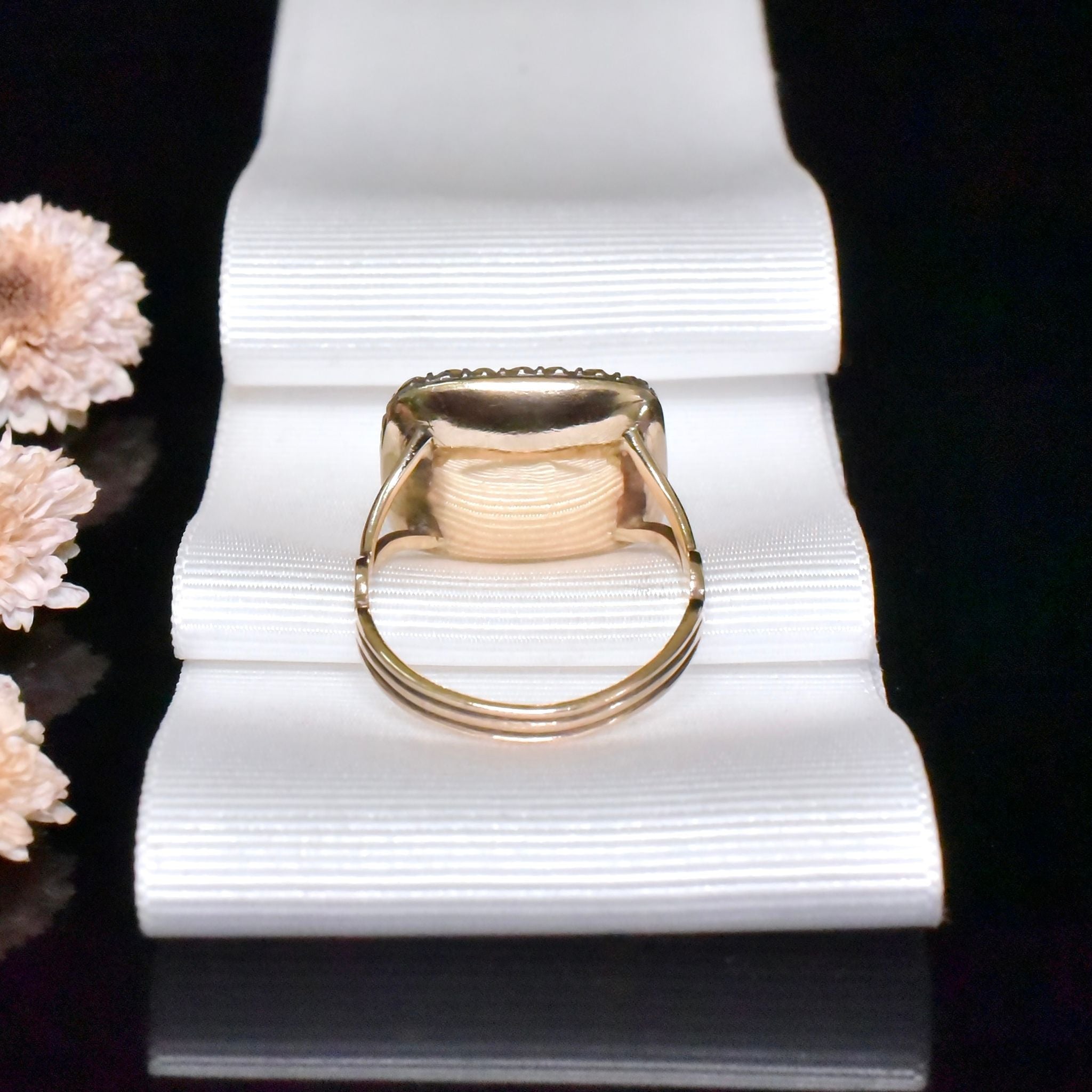 Exquisite Georgian 12ct Yellow Gold Pink Paste/Glass And Natural Half Seed Pearl Ring - Circa 1800-1820’s