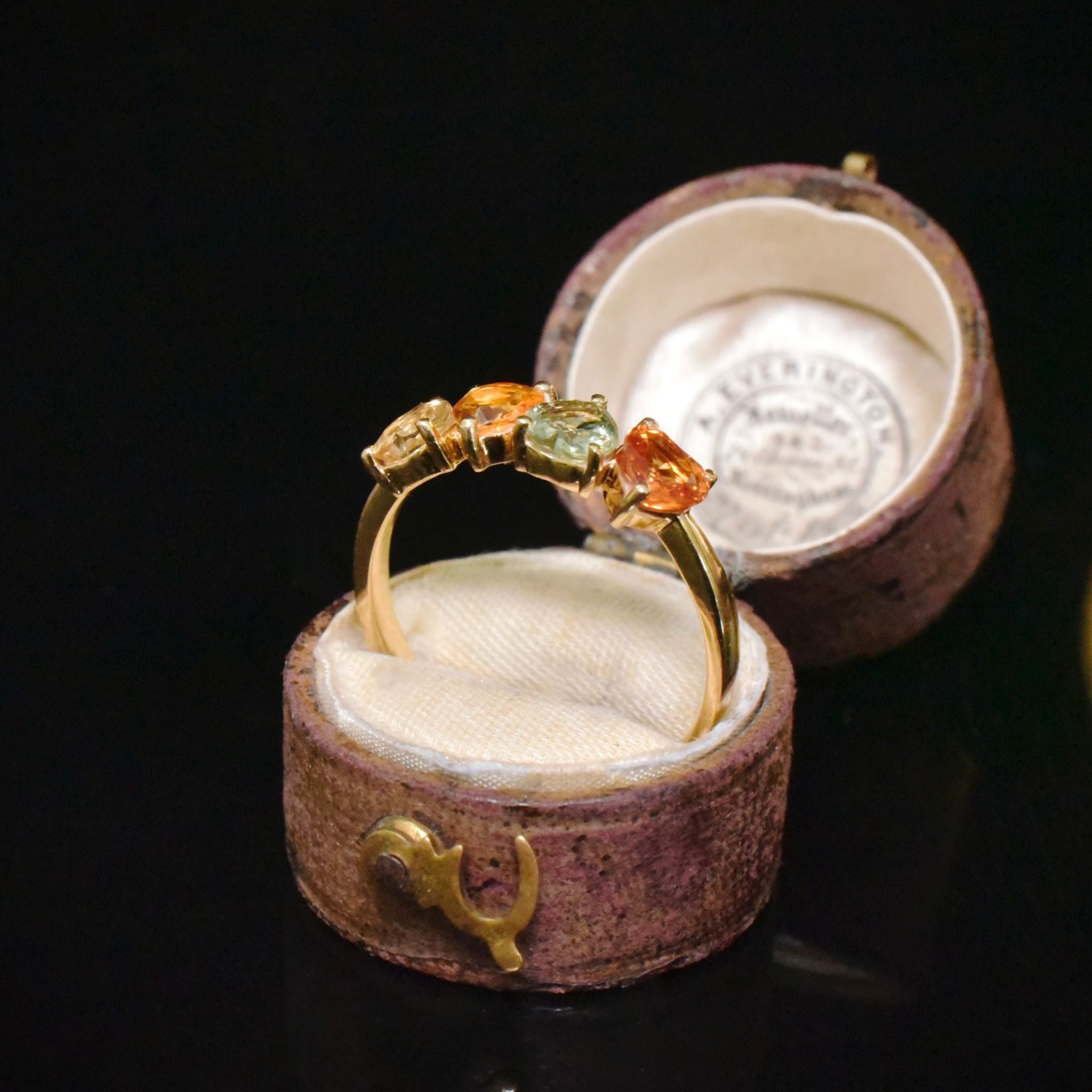 Superb 18ct Yellow Gold Coloured Heart-Cut Natural Sapphire Ring