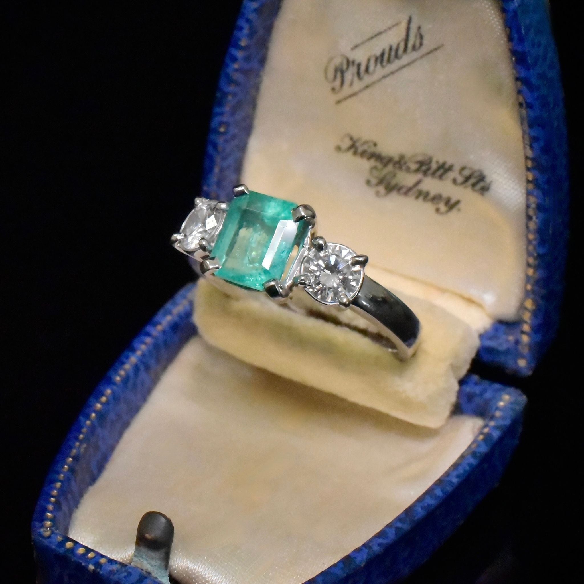 Superb 18ct White Gold Emerald (1.75ct) And Diamond (0.74ct) Ring Included In Purchase An Independent Valuation $14,090 AUD
