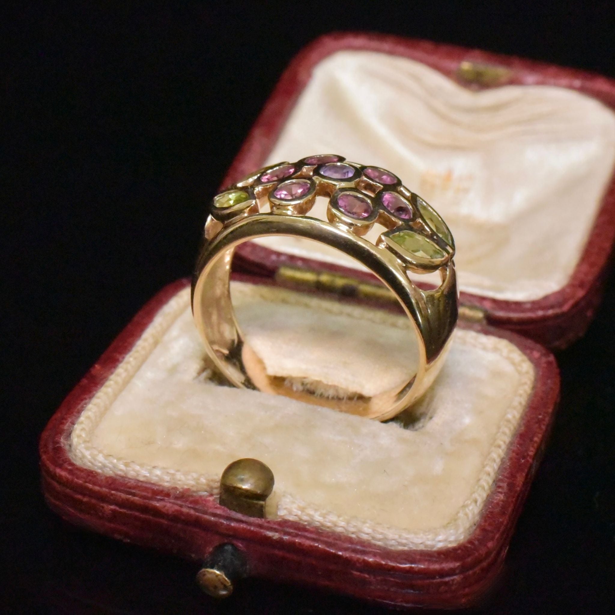 Charming 9ct Yellow Gold Amethyst, Garnet & Peridot Floral Ring