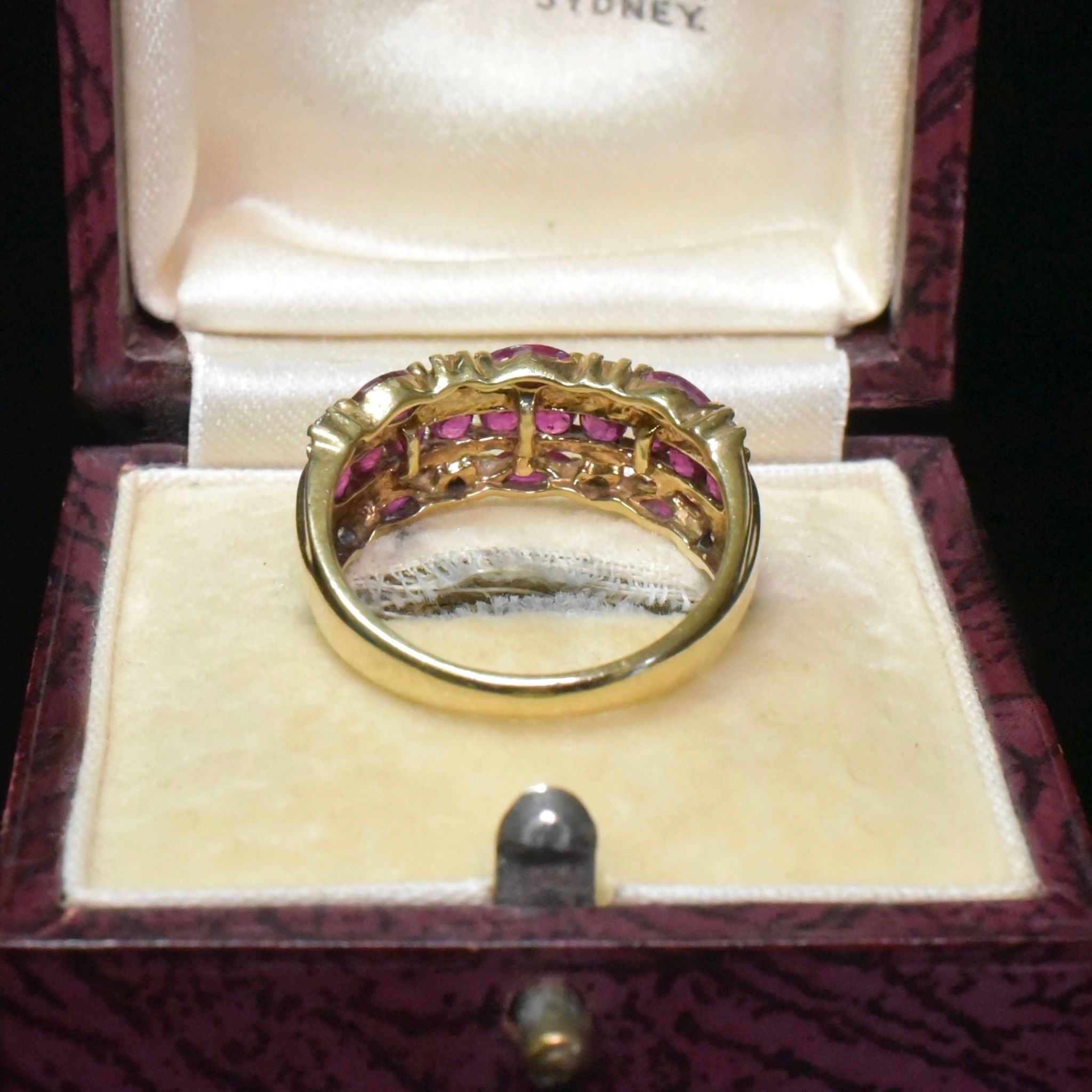 Beautiful 9ct Yellow Gold Ruby And Diamond Ring - Birmingham 2005