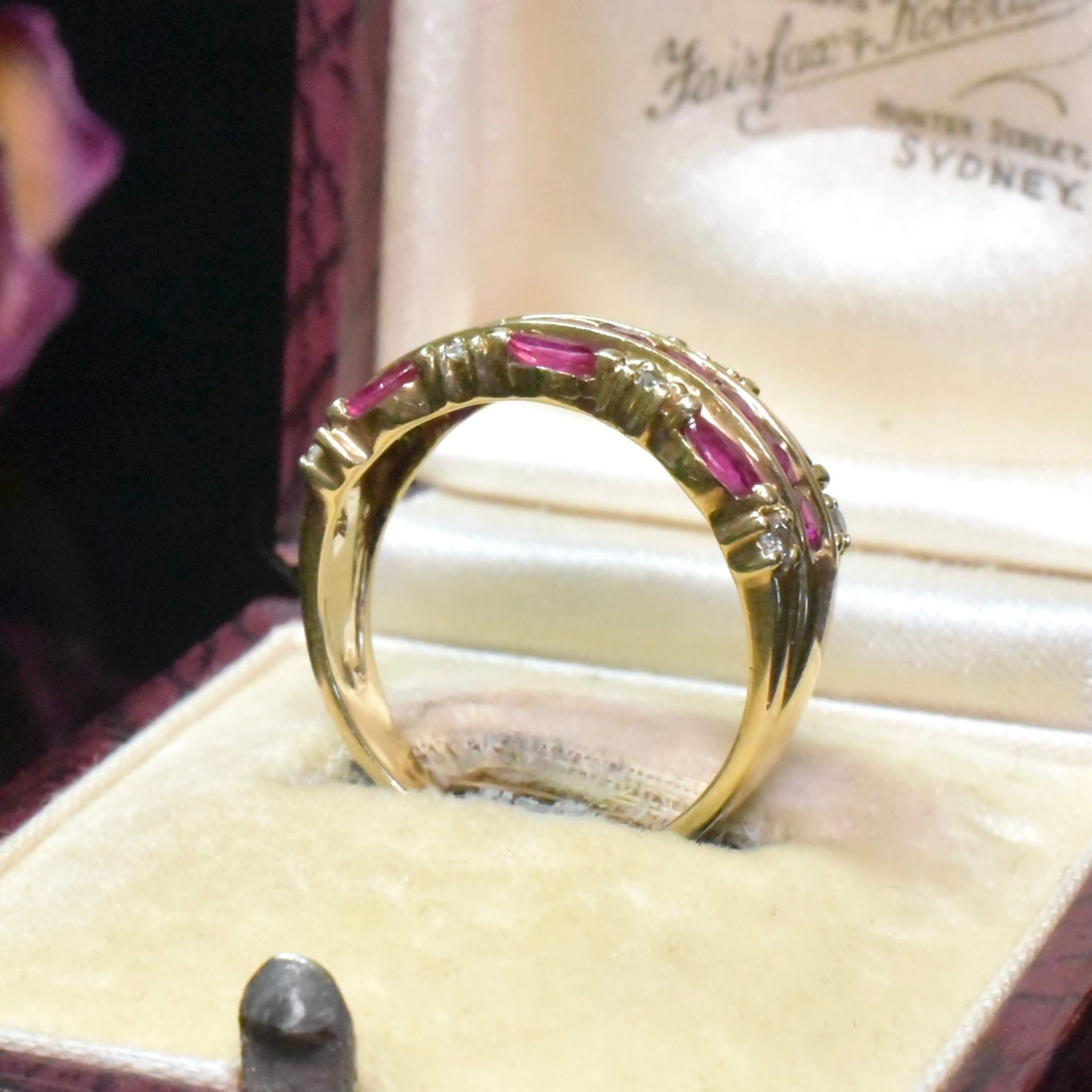 Beautiful 9ct Yellow Gold Ruby And Diamond Ring - Birmingham 2005