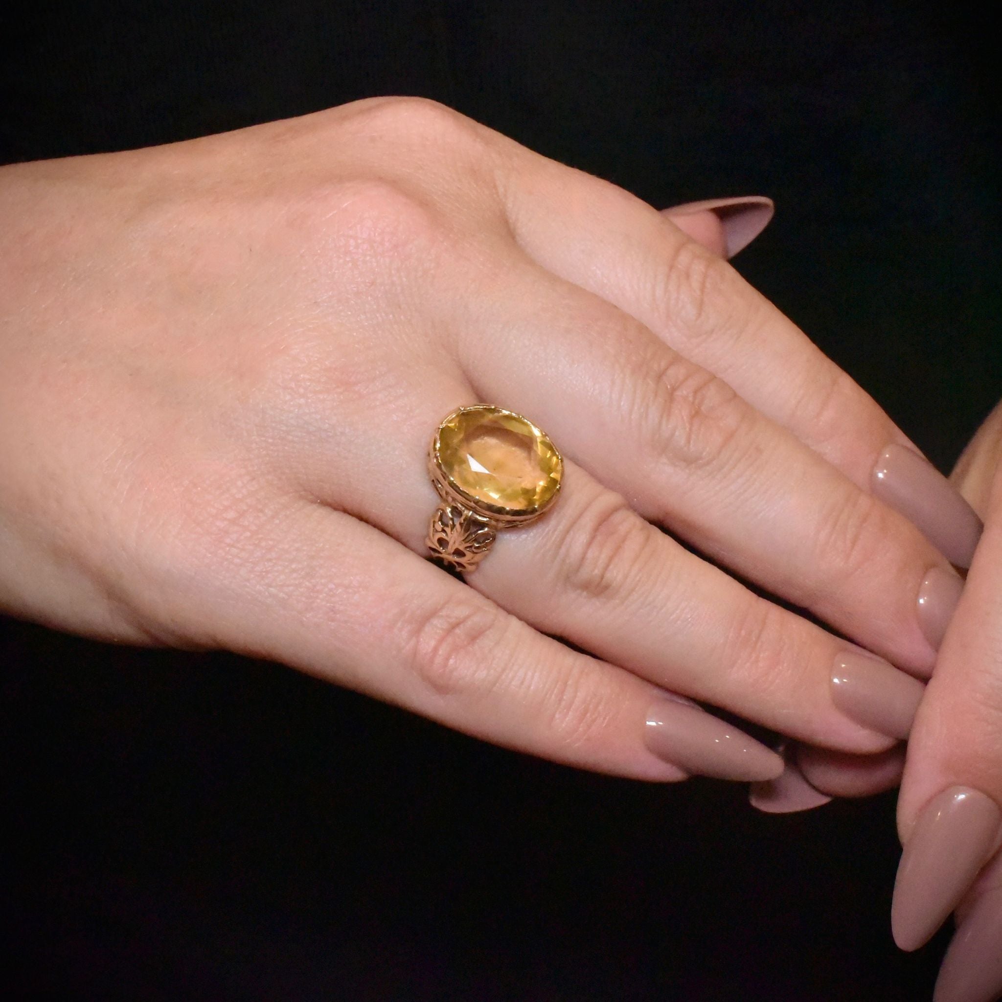 Vintage 9ct Yellow Gold ‘Antique Style’ Citrine Ring - London 1977