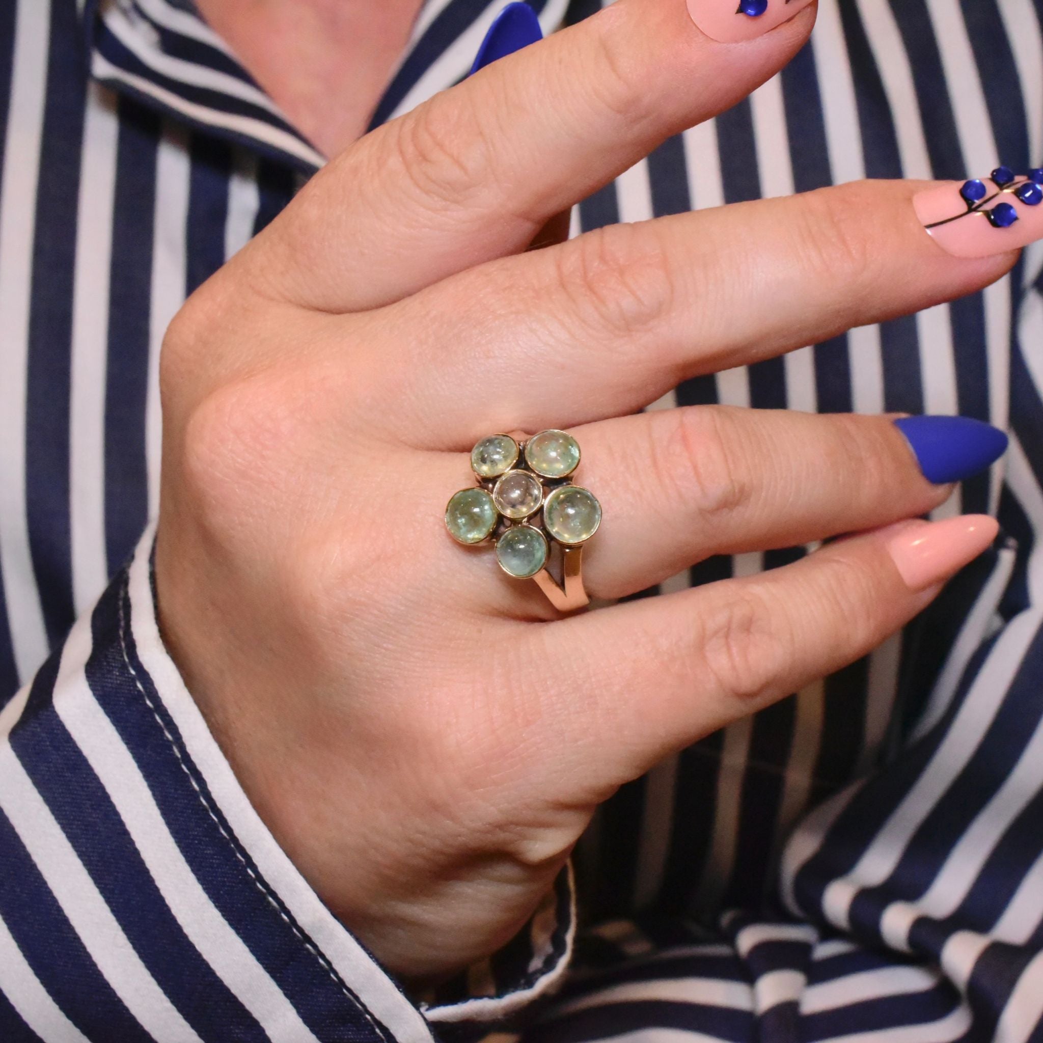 Vintage 10ct Yellow Gold And Emerald Daisy Halo Ring