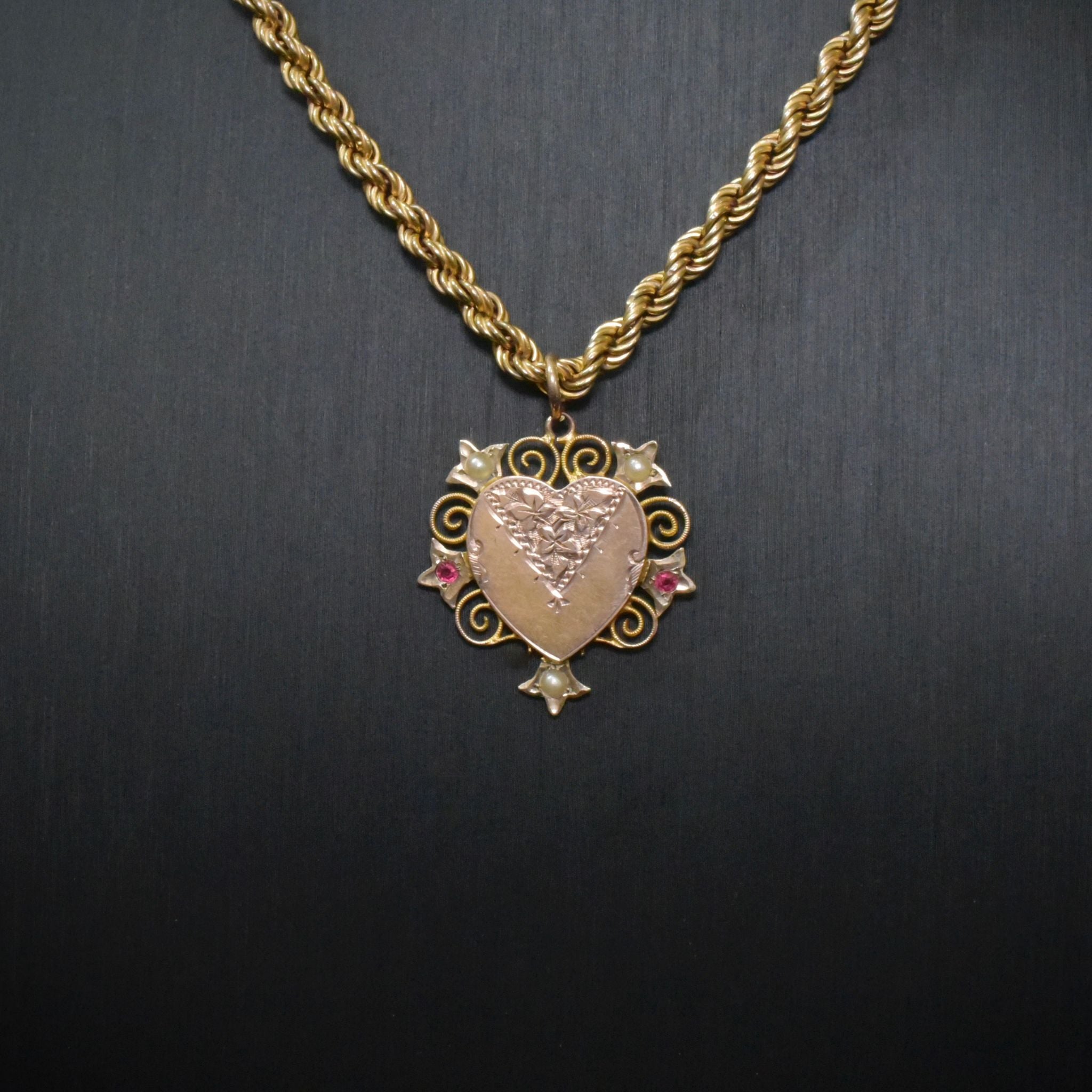 Antique Australian 9ct Gold Heart Pendant By Robert Robertson Circa 1915