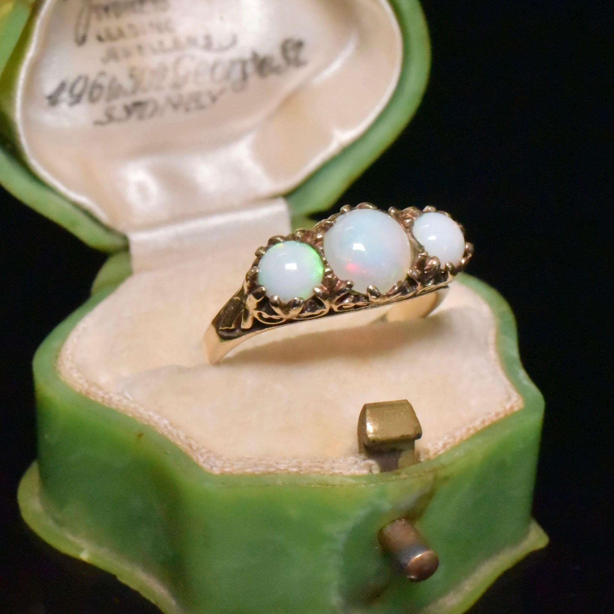 Vintage 9ct Yellow Gold Solid Opal Ring - UK 1970’s