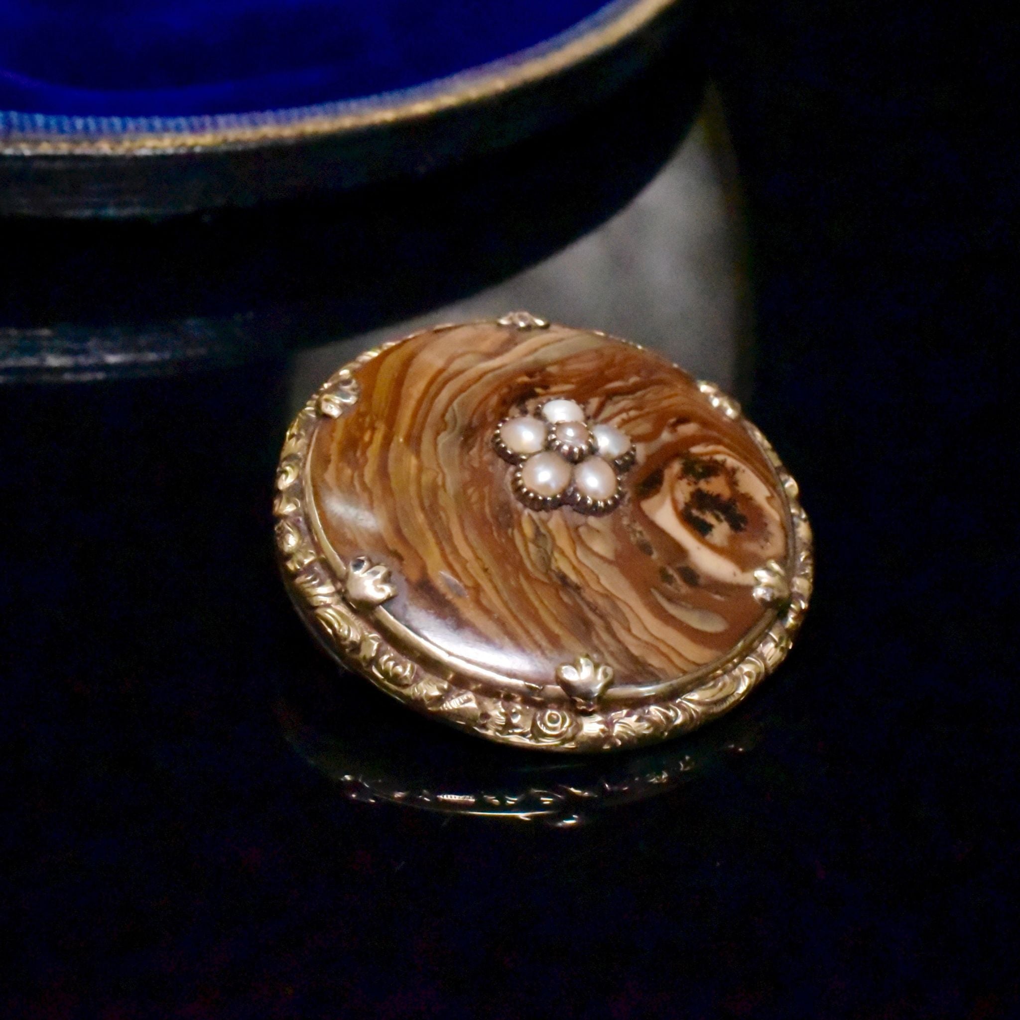 Antique Victorian Gold Cased Banded Agate And Pearl Brooch Circa 1880’s