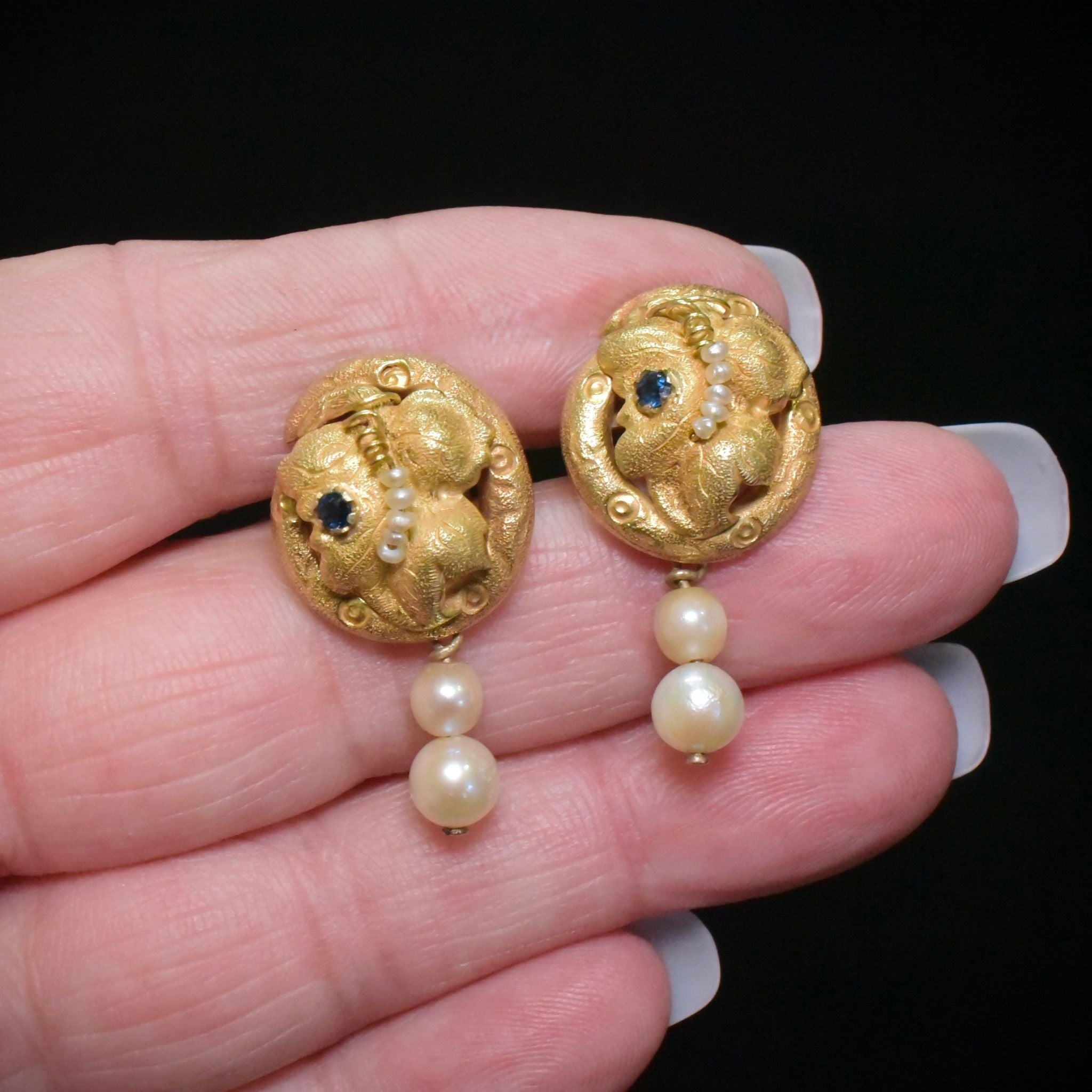 Superb Antique Victorian 18ct Yellow Gold Sapphire And Pearl Earrings - Circa 1880-90