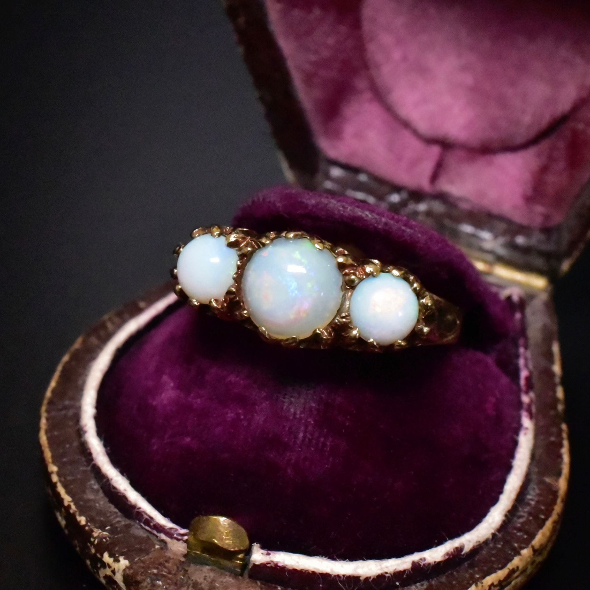 Vintage 9ct Yellow Gold Solid Opal Ring - UK 1970’s