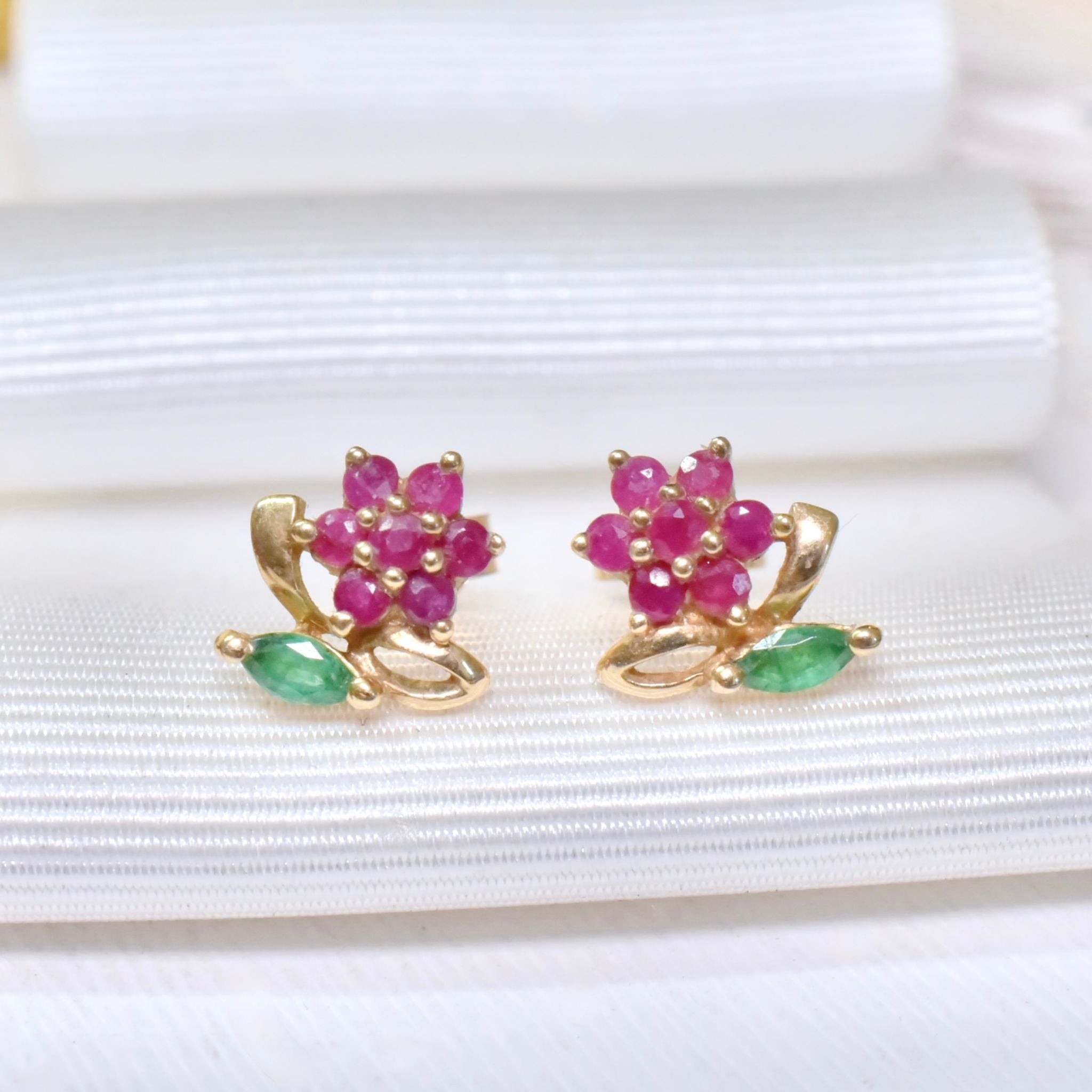 Charming Vintage 9ct Yellow Gold Ruby & Emerald ‘Floral’ Earrings