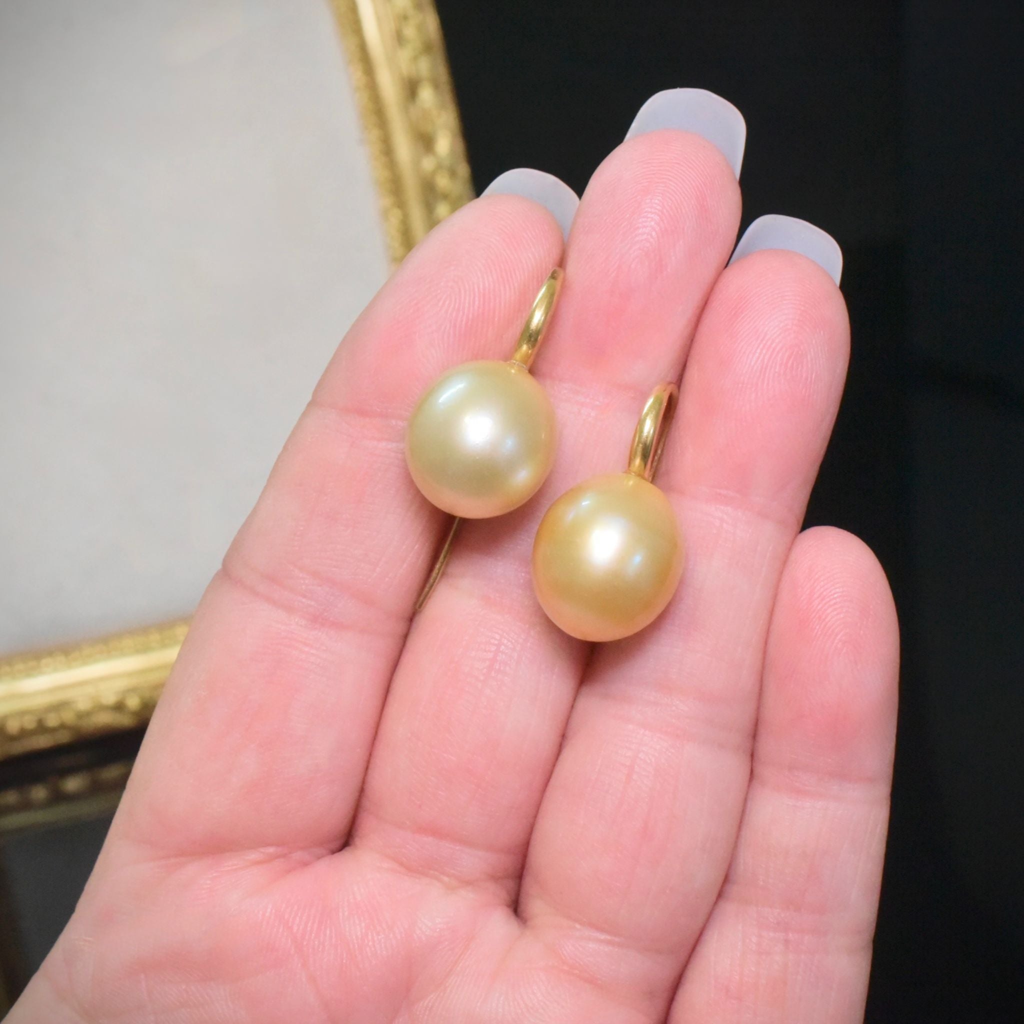Superb 18ct Yellow Gold Golden South Sea Pearl Earrings