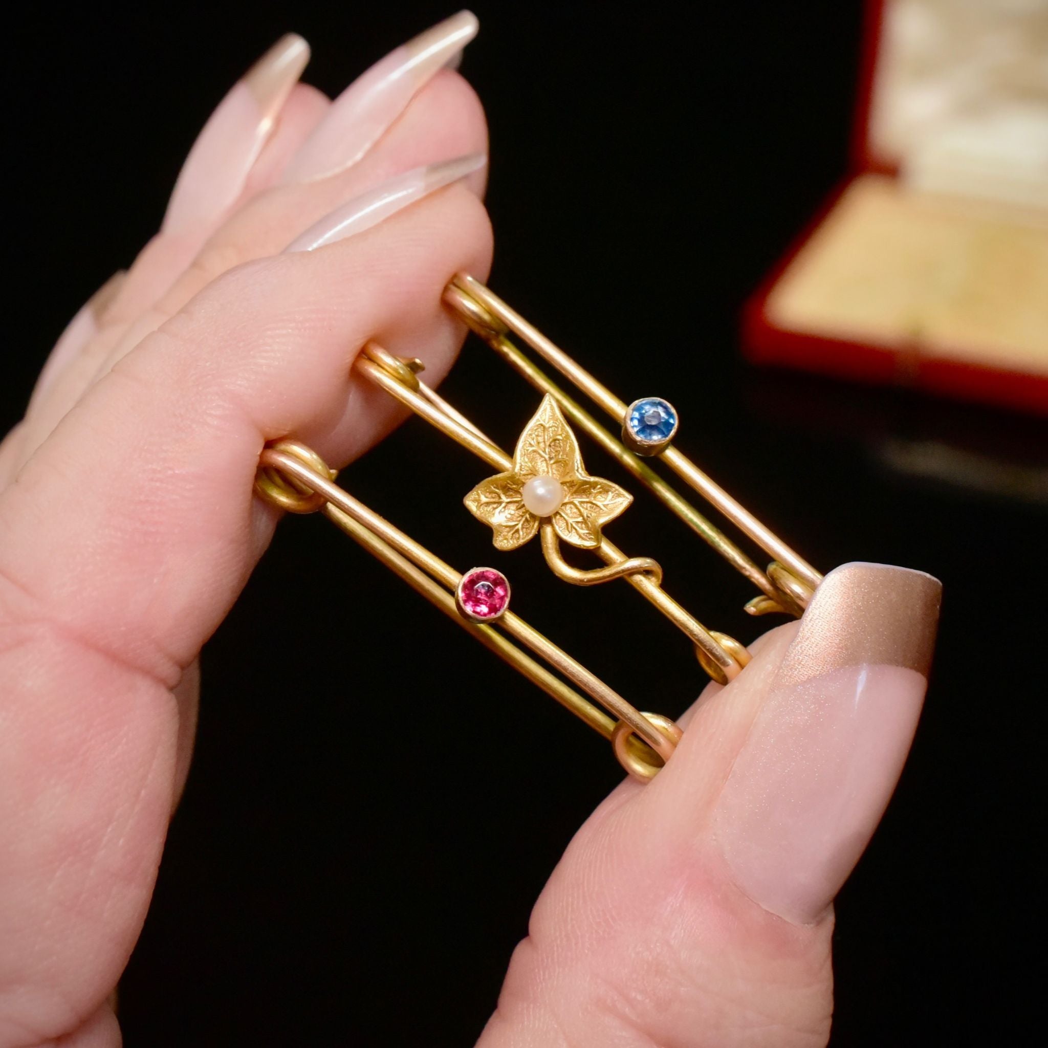 Antique Edwardian Original Boxed Set Lace Pins (Bar Brooch) Circa 1900 By Edward Goudge - London