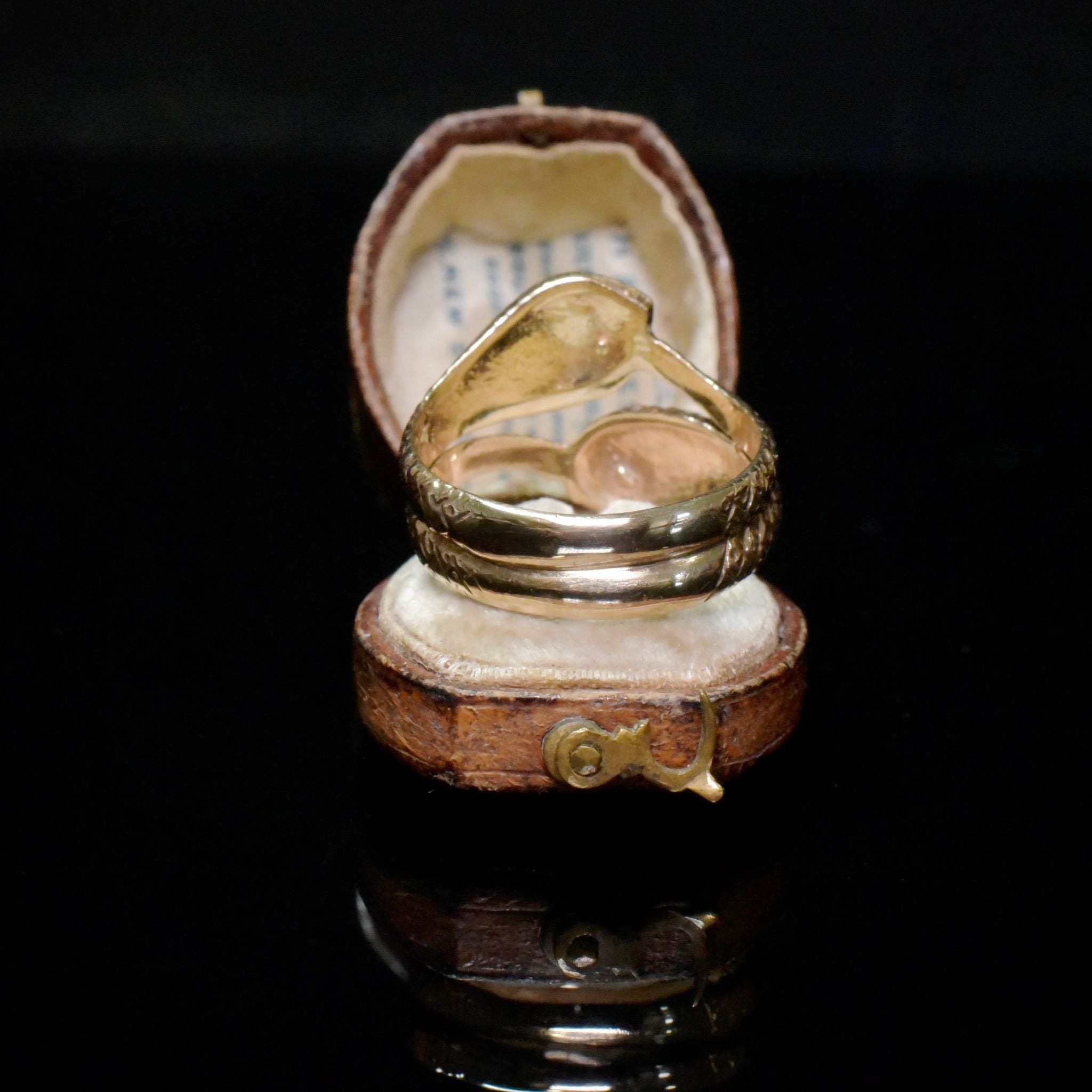 Vintage 9ct Yellow Gold Ruby Serpent Ring - Birmingham 1978