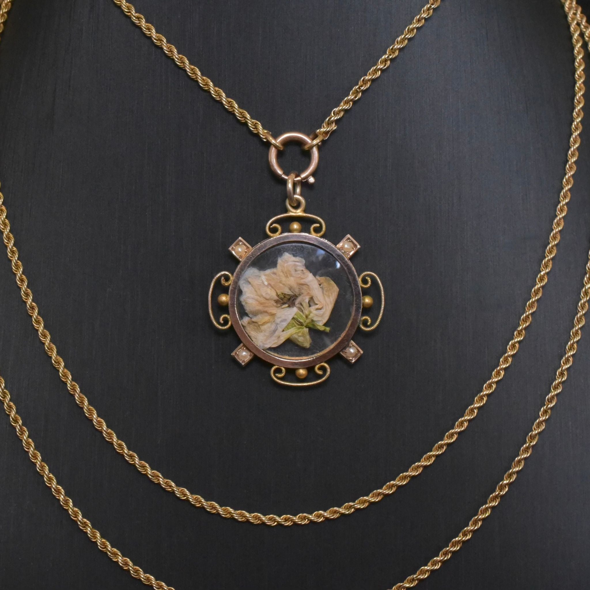 Antique Edwardian 9ct Rose Gold Double Sided Seed Pearl Photo Locket